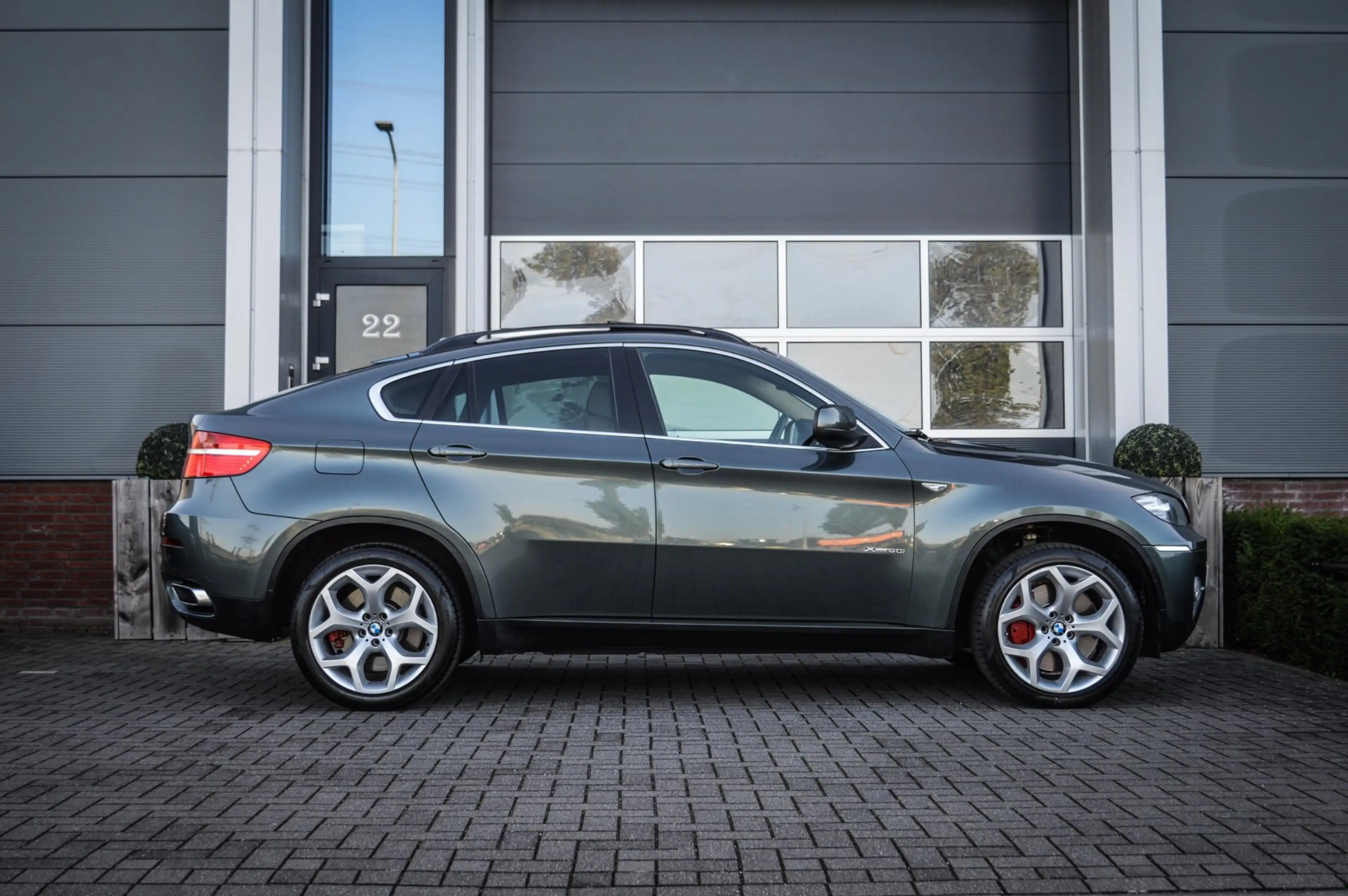 BMW X6 XDrive50i|SOFTCLOSE|CAMERA|MEMORY|PANO|XENON — photo 3