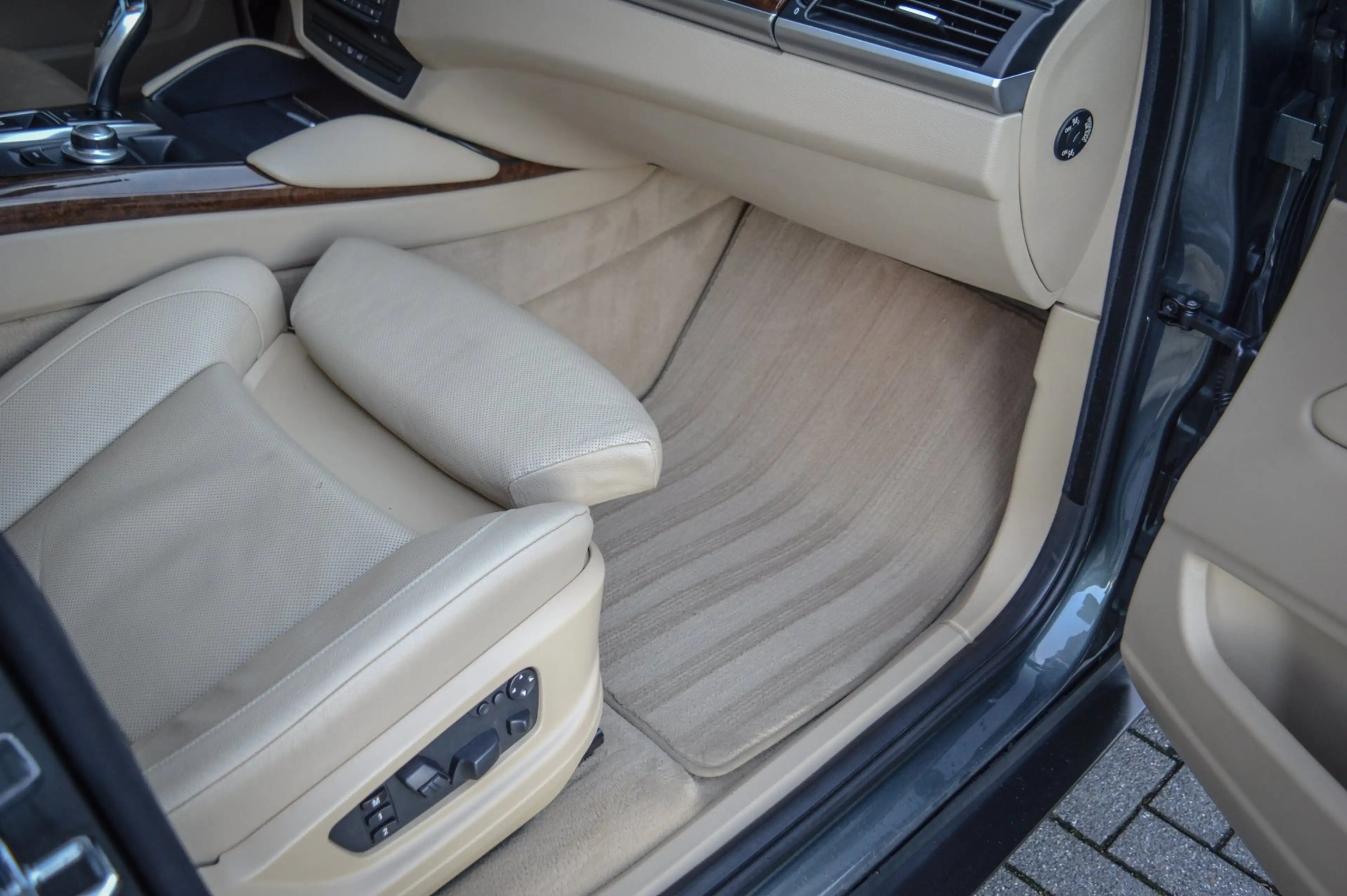 BMW X6 XDrive50i|SOFTCLOSE|CAMERA|MEMORY|PANO|XENON — photo 11