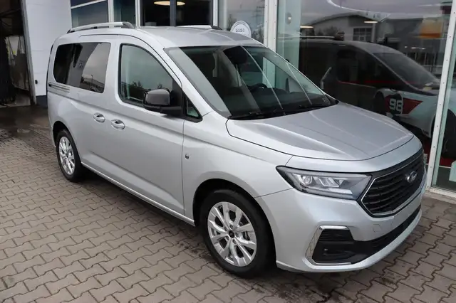Ford Tourneo Connect Titanium 1.5 EcoBoost PHEV L1