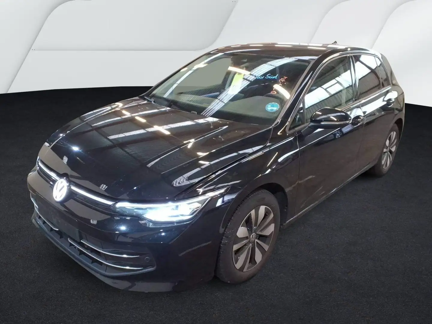 Volkswagen Golf VIII 2.0 TDI DSG Goal DAB+ LEDPlus FrontAss Schwarz - 2