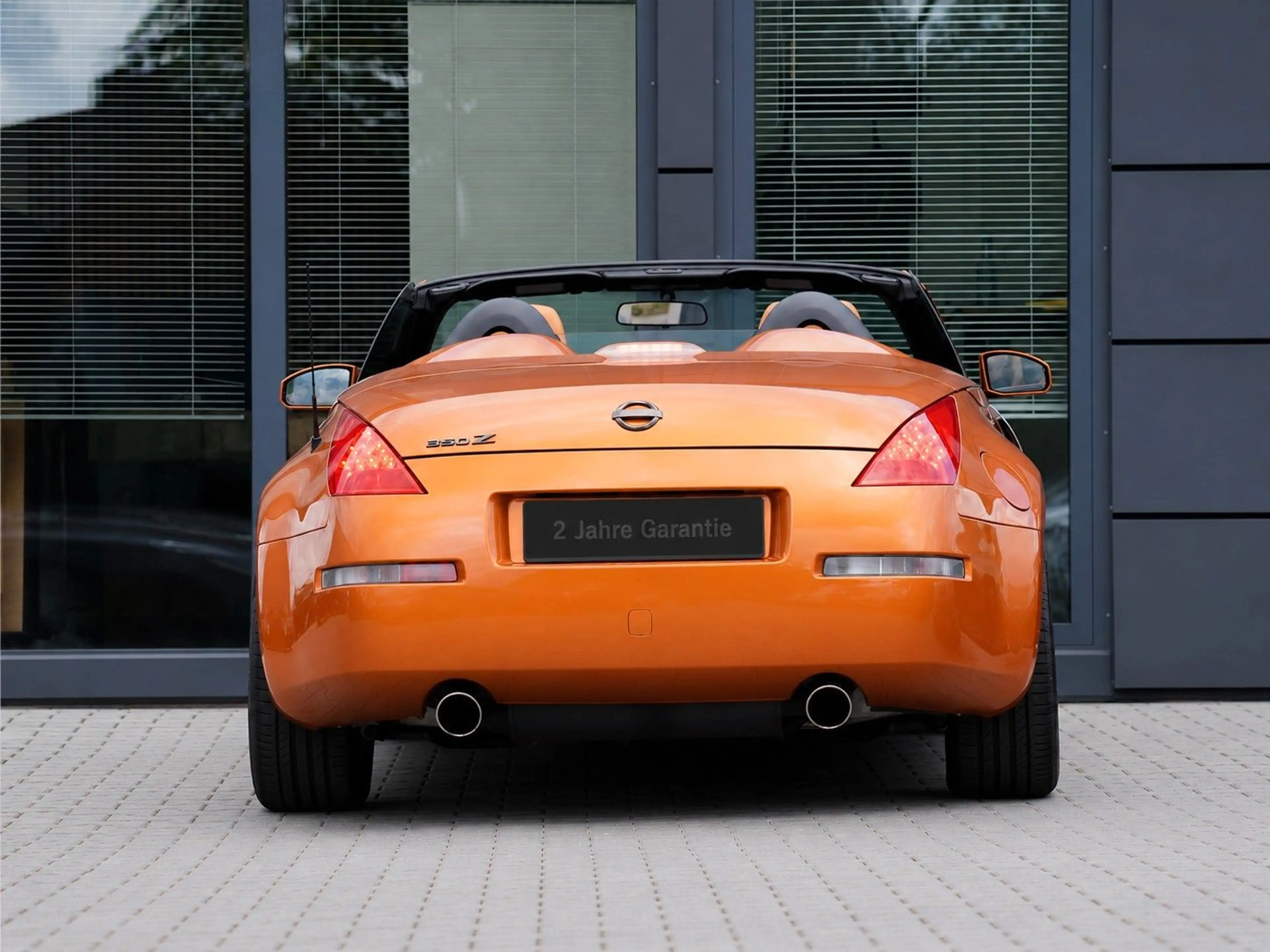 Nissan 350Z 350 Z Roadster Premium Pack — photo 5