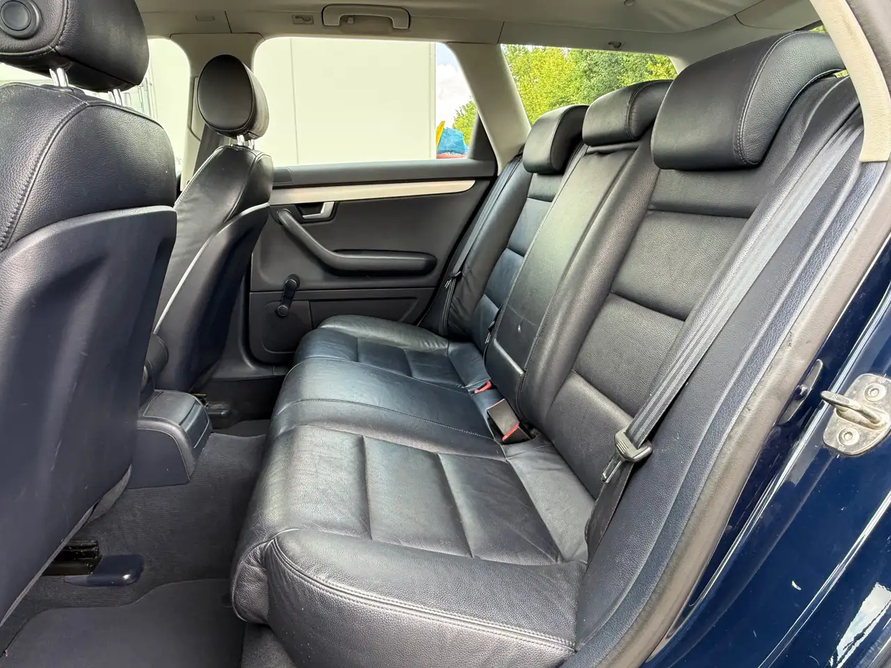 Audi A4 1.9 TDI- Leder- Navi – Bild 15