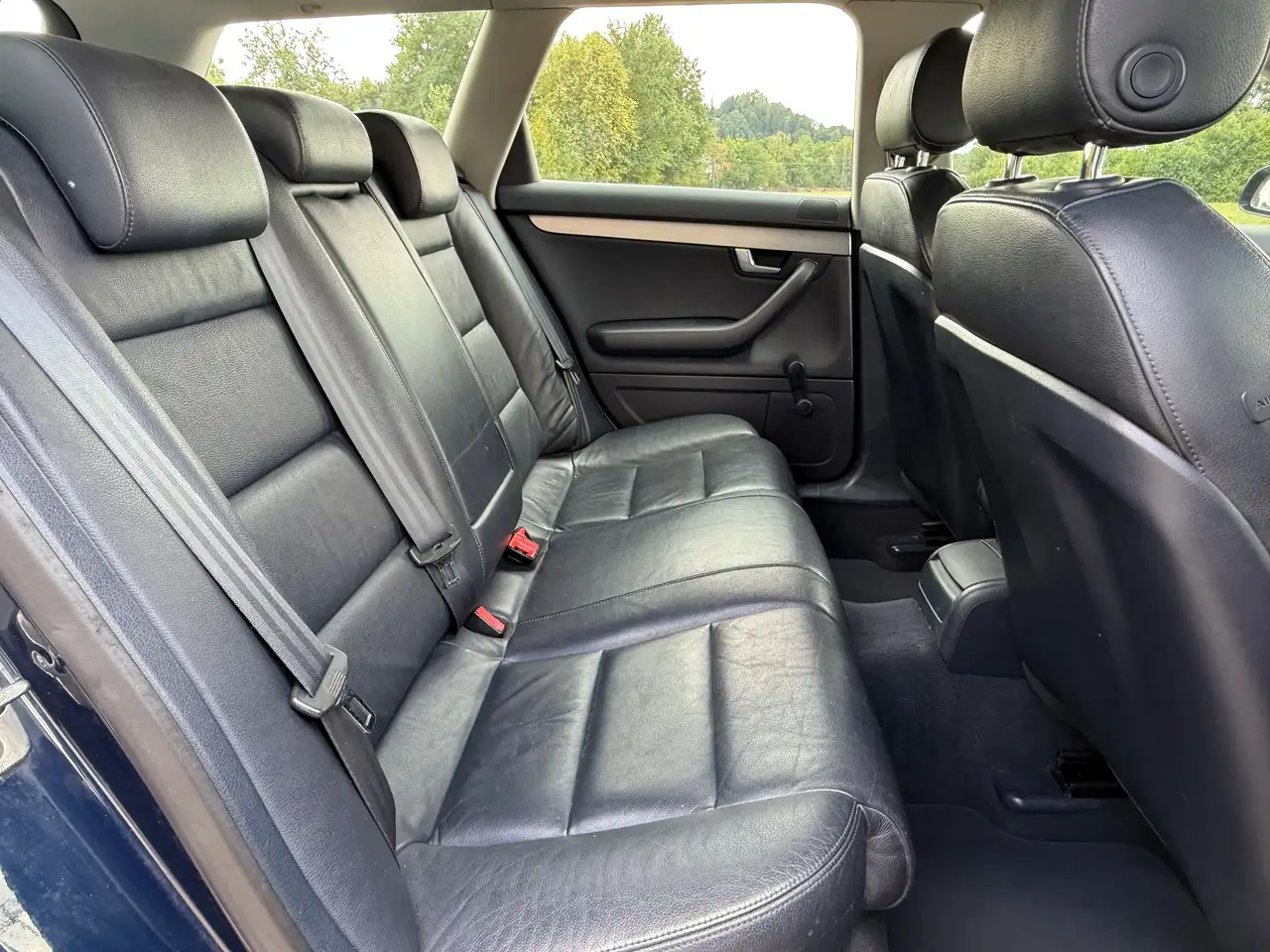 Audi A4 1.9 TDI- Leder- Navi – Bild 18