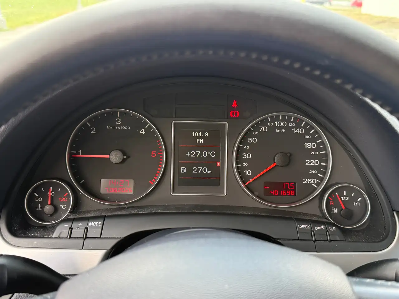 Audi A4 1.9 TDI- Leder- Navi – Bild 19