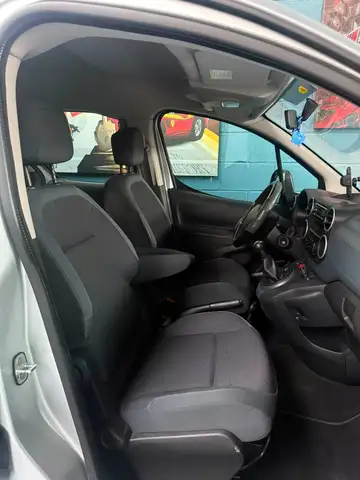 Peugeot Partner view 10