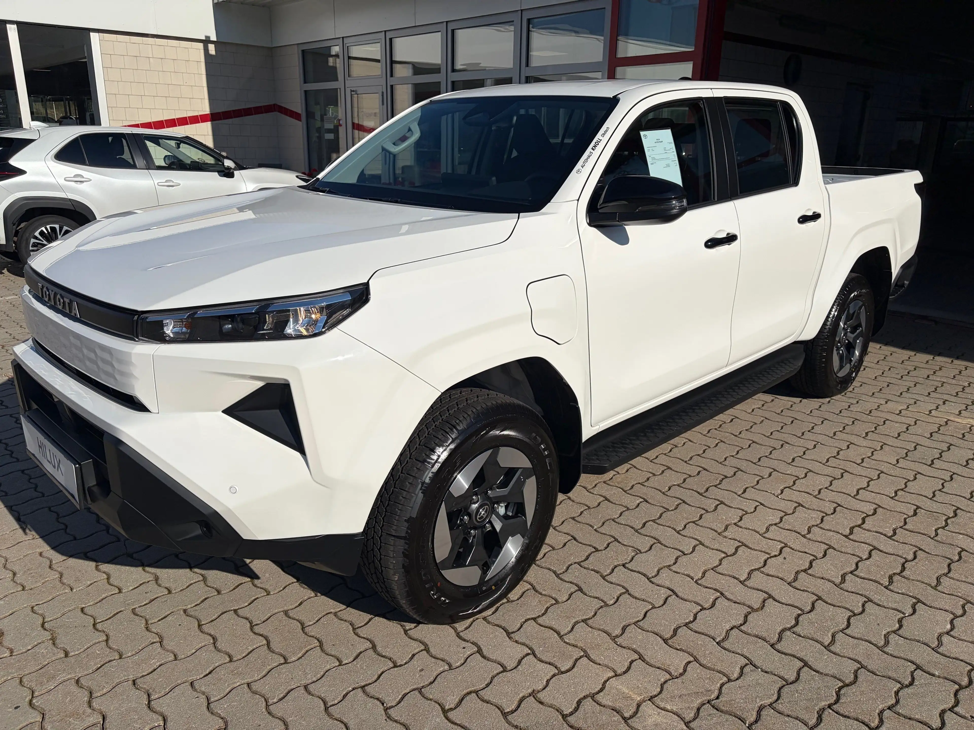 Toyota Hilux Double Cab Electric 144 kW 4x4 Duty Gewerbewochen — photo 3