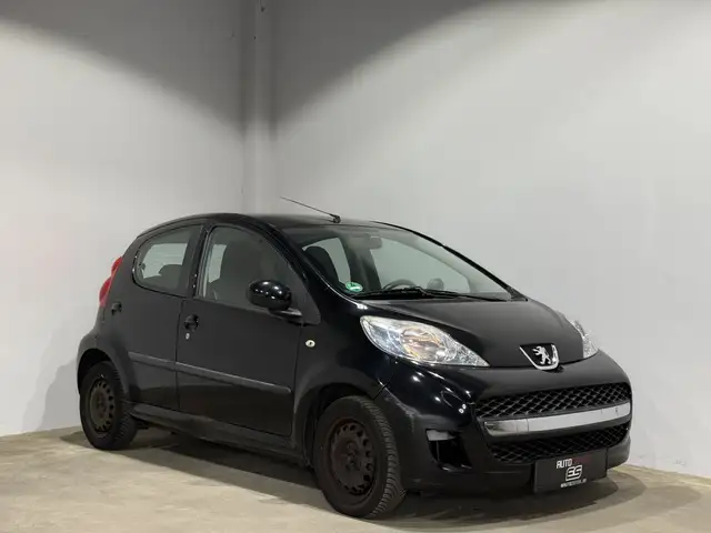 2010 Peugeot 107 in Black for sale