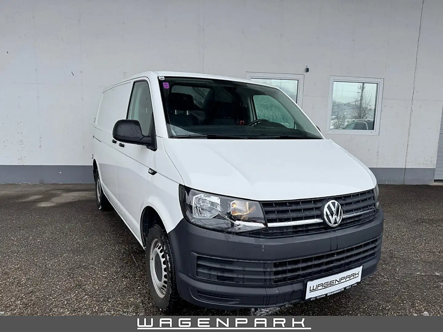 Volkswagen T6 Transporter T6 Kastenwagen KR 2,0 TDI BMT 8325€ Netto Weiß - 1