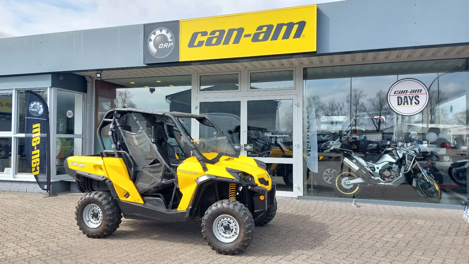 Can-Am Commander 800 Geel - 2