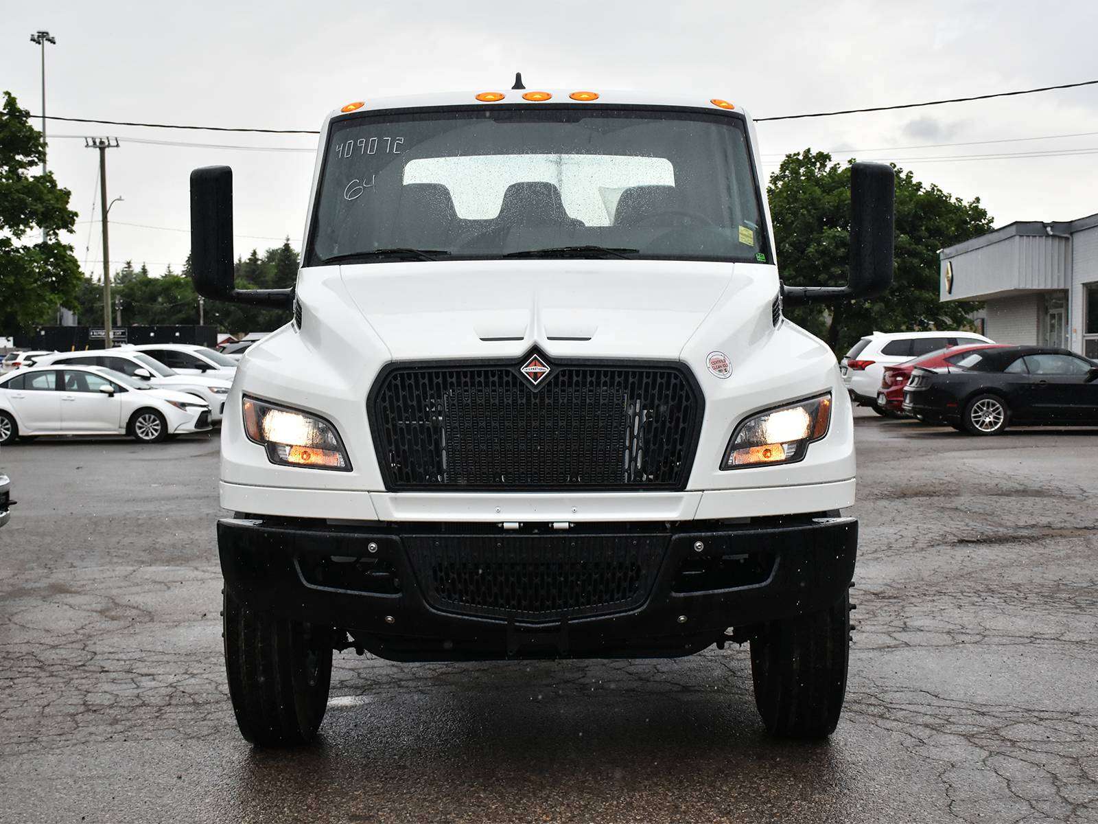 2027 International MV607