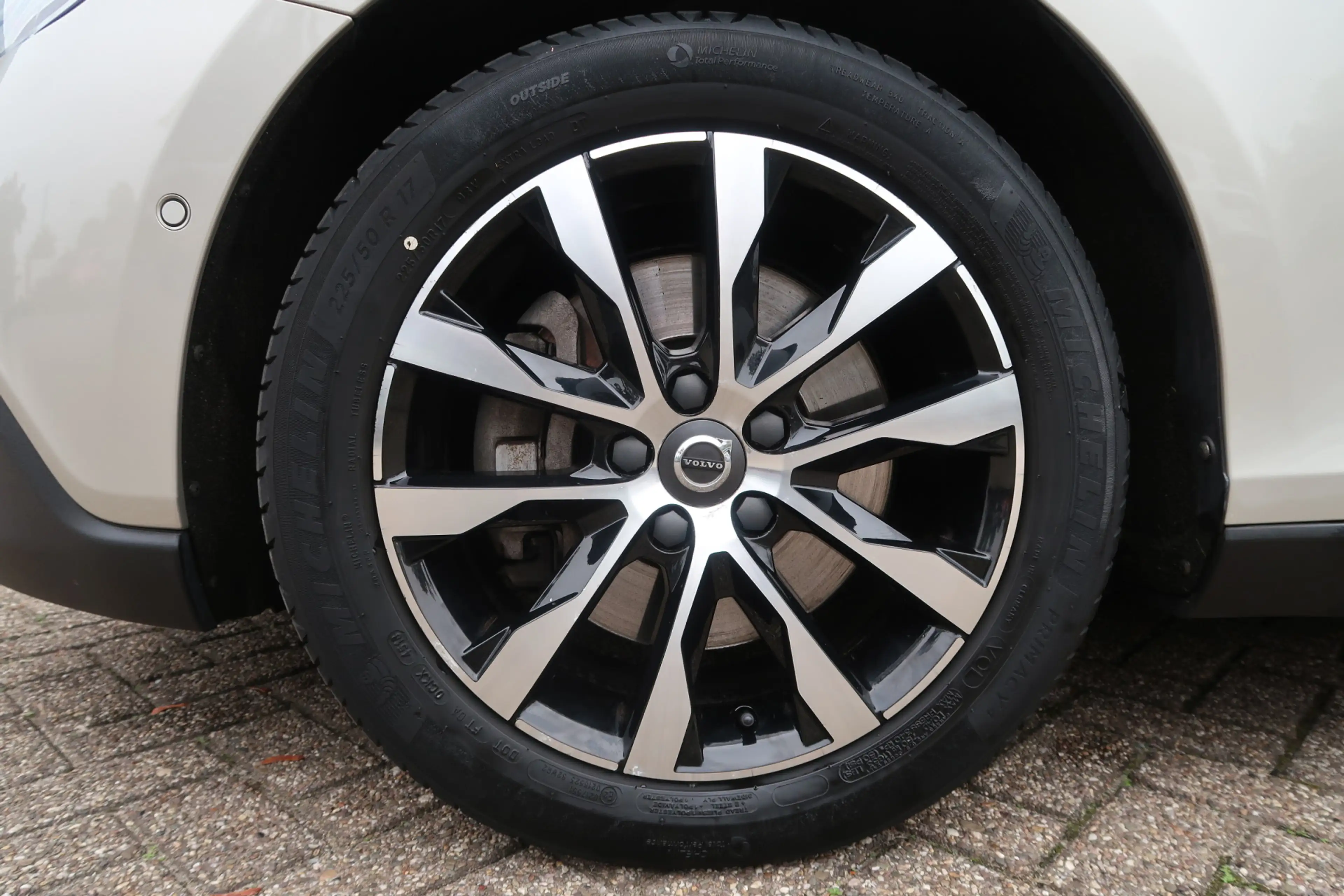 Volvo V40 Cross Country 1.5 T3 Polar+ Luxury Bij ons bedrijf in onderhoud — photo 8