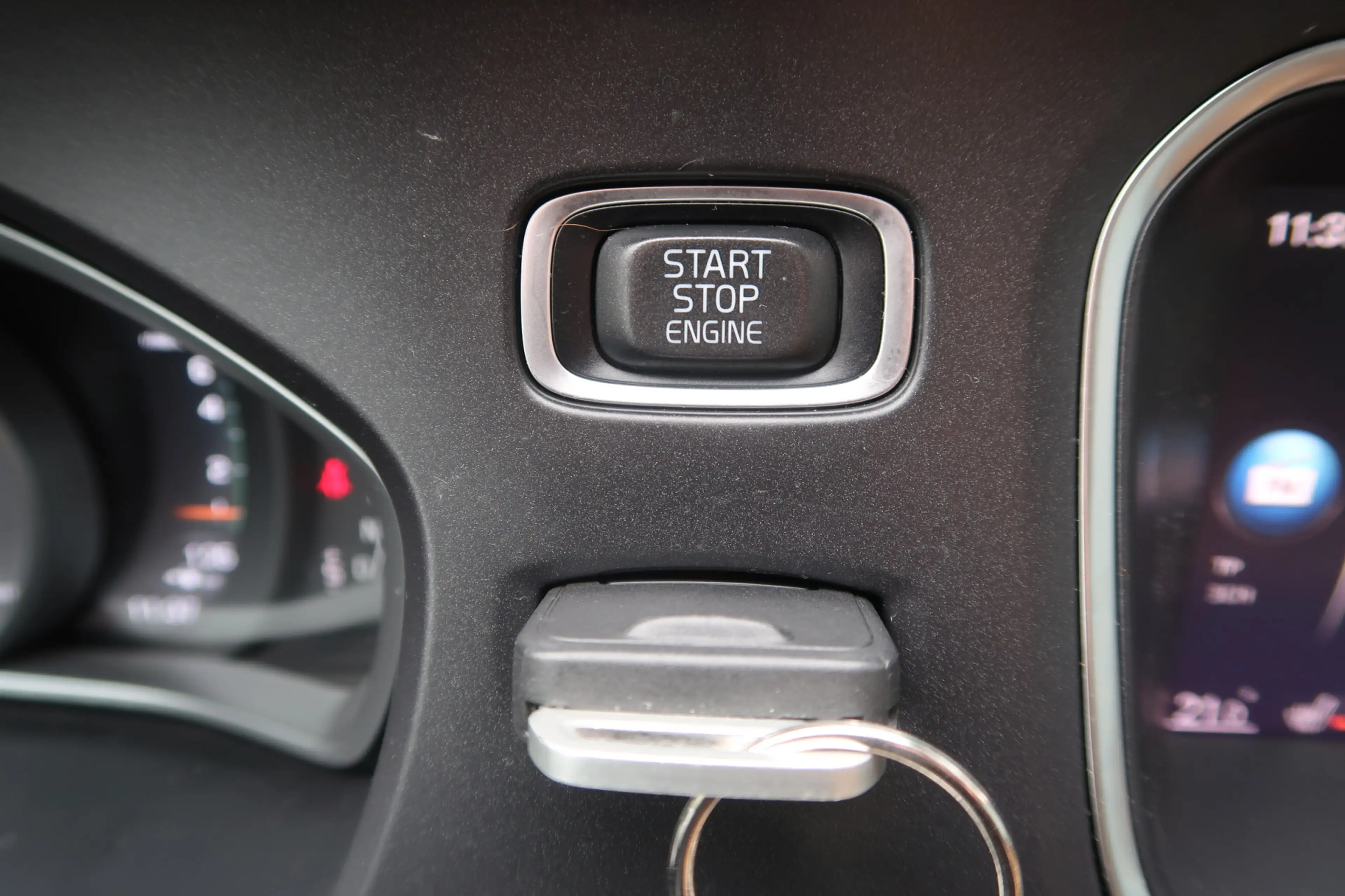 Volvo V40 Cross Country 1.5 T3 Polar+ Luxury Bij ons bedrijf in onderhoud — photo 20
