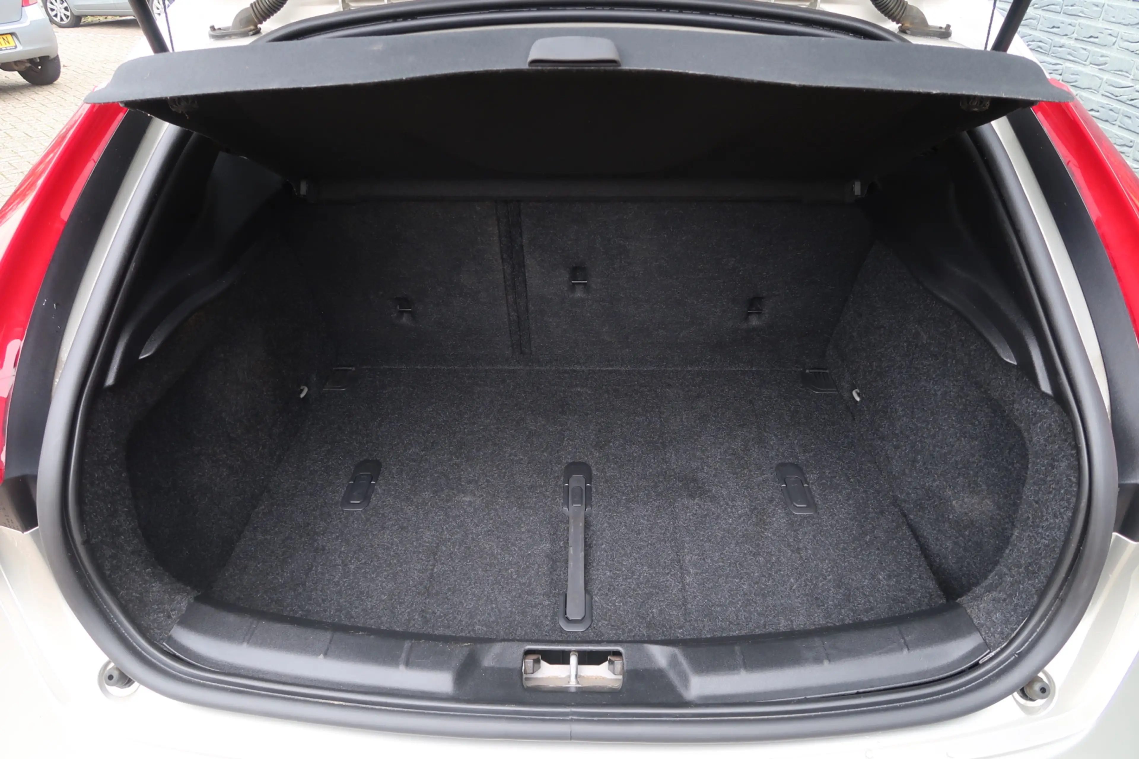 Volvo V40 Cross Country 1.5 T3 Polar+ Luxury Bij ons bedrijf in onderhoud — photo 10