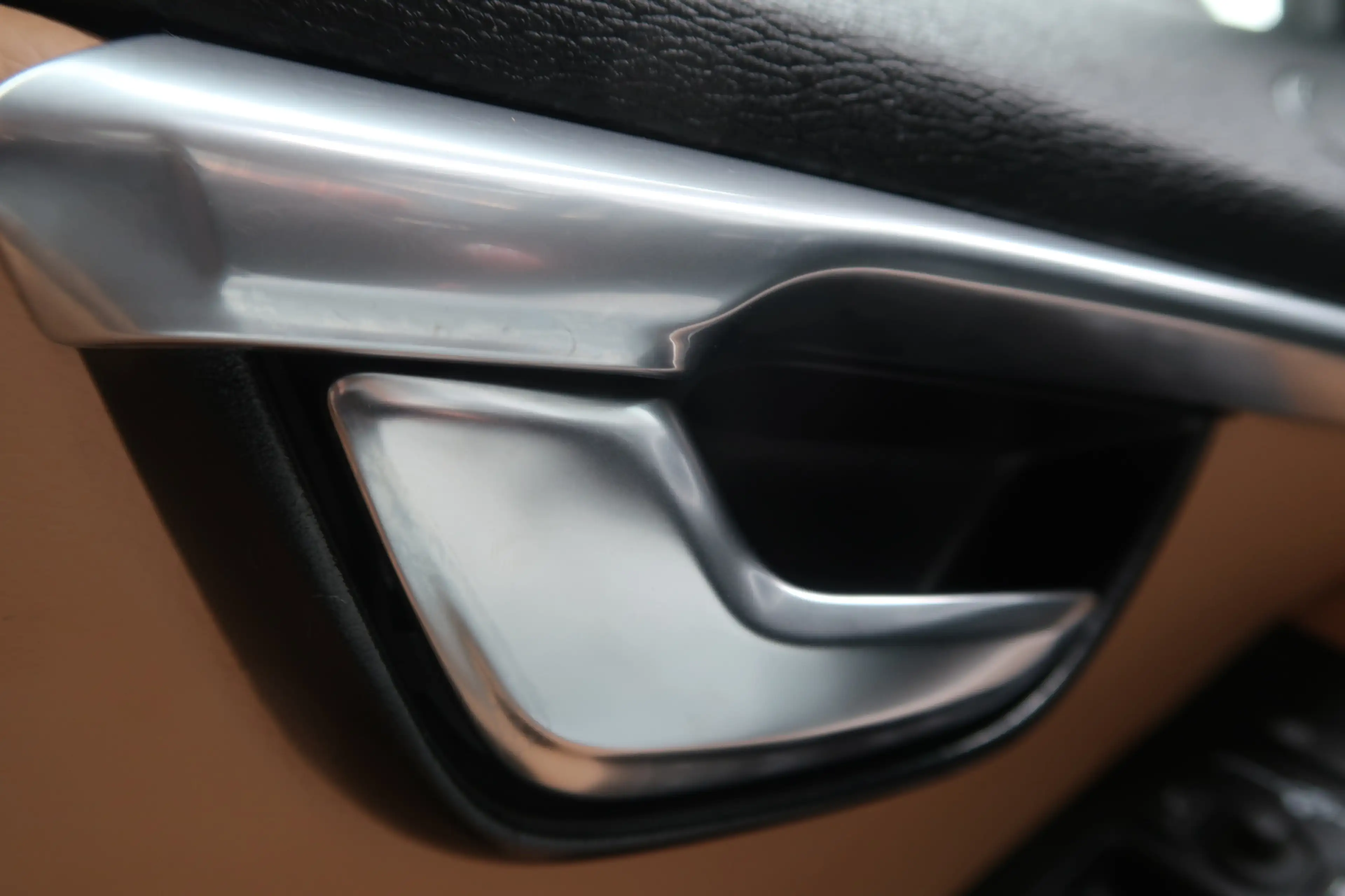 Volvo V40 Cross Country 1.5 T3 Polar+ Luxury Bij ons bedrijf in onderhoud — photo 14