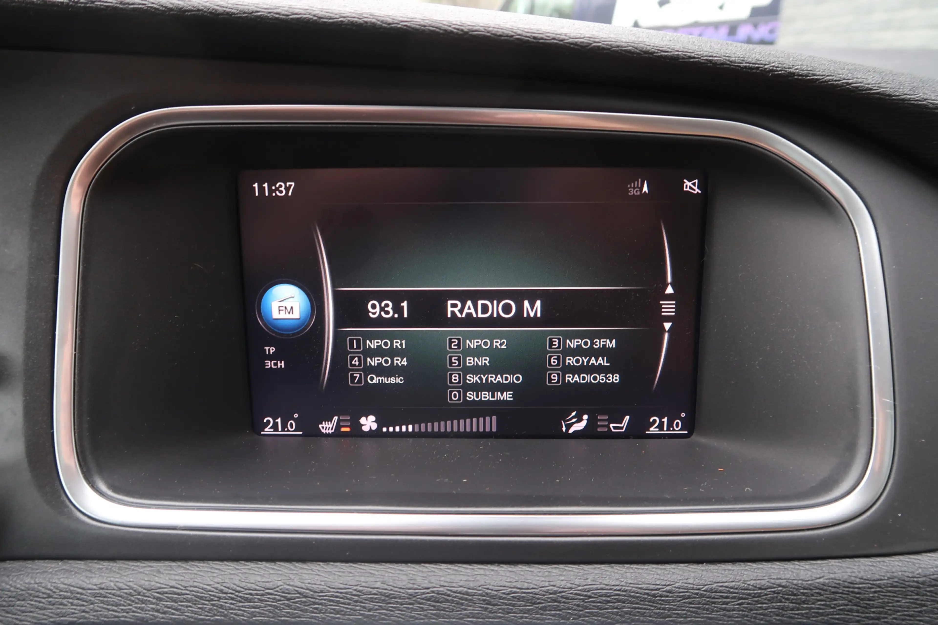 Volvo V40 Cross Country 1.5 T3 Polar+ Luxury Bij ons bedrijf in onderhoud — photo 18