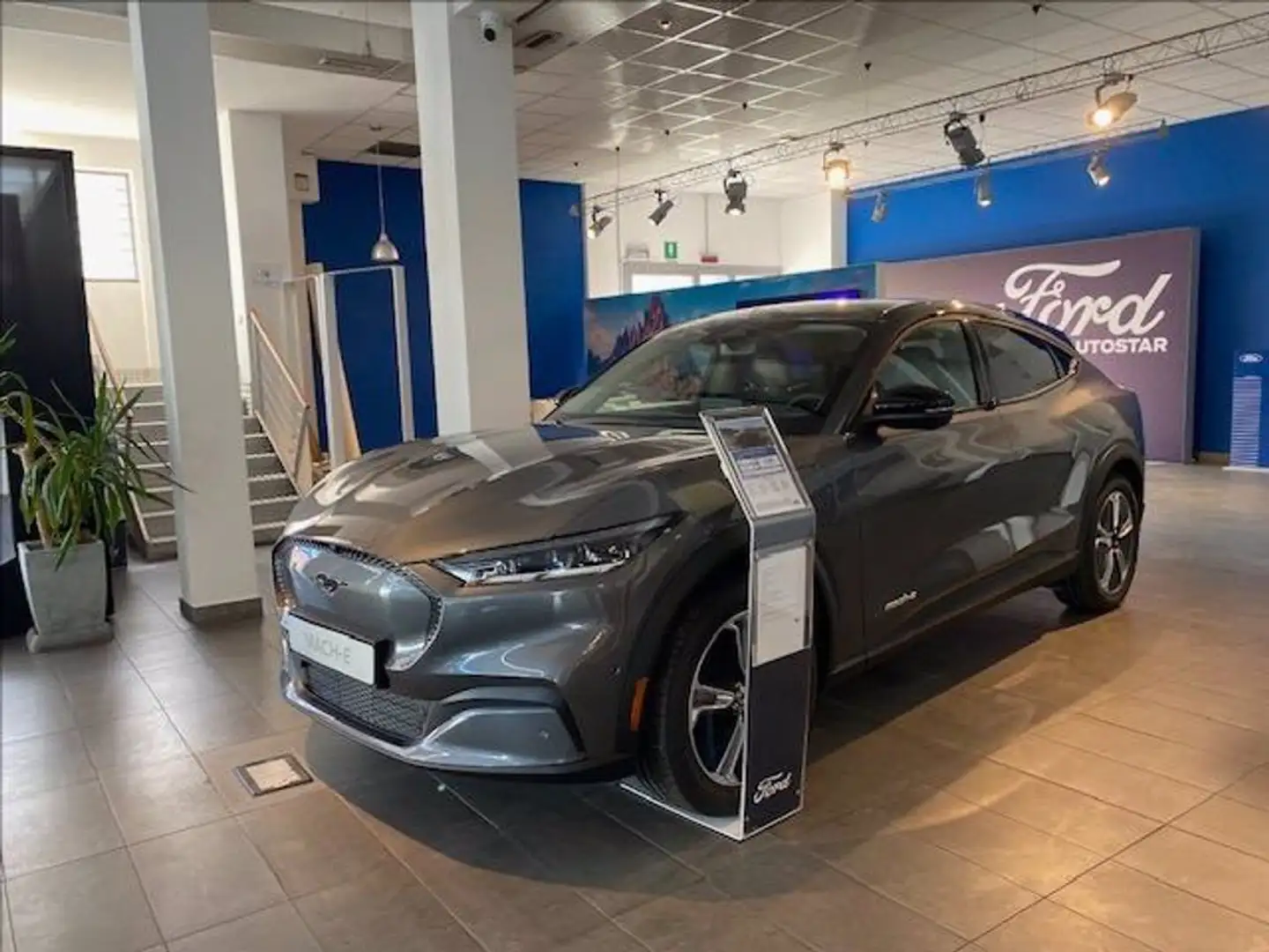 Ford Mustang Mach-E standard range rwd 269cv auto Grigio - 1