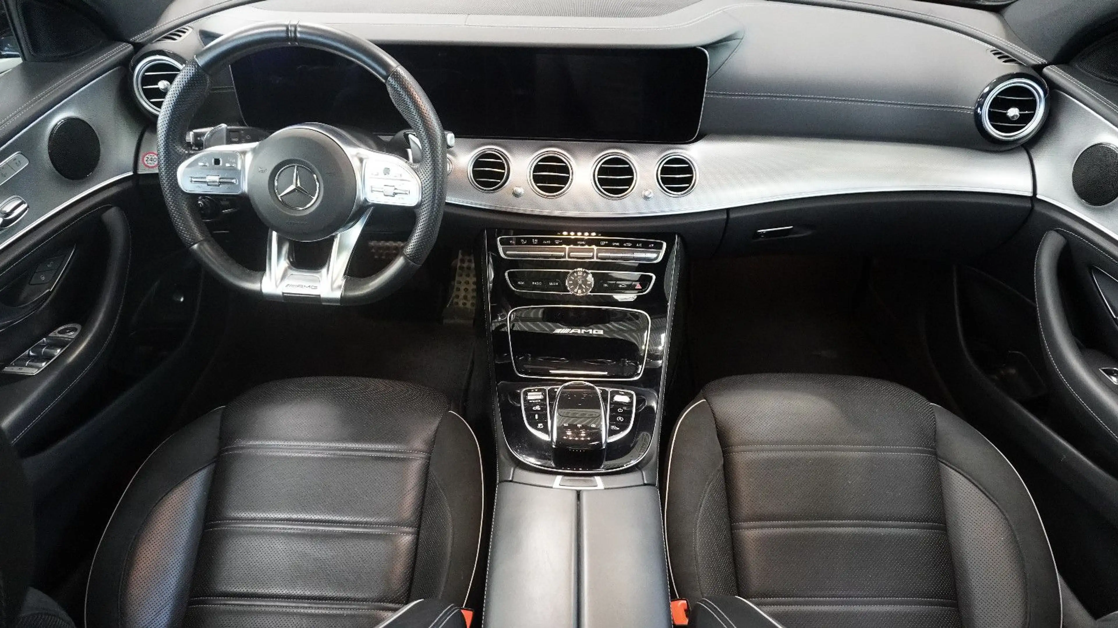 Mercedes-Benz E 63 AMG E 63 S AMG 4Matic T*ACC*PANO*360°-KAM*20" — photo 8
