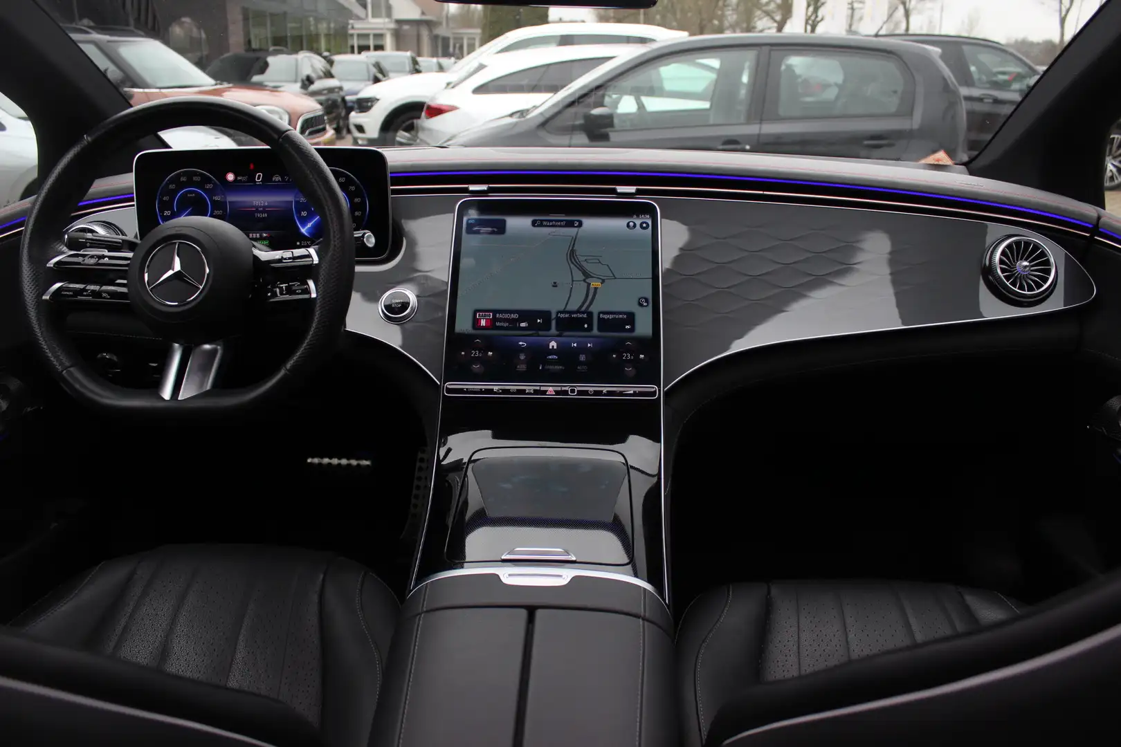 Mercedes-Benz EQE 350 AMG Line 89 kWh / Panoramadak / Camera / Achterasb Gris - 2