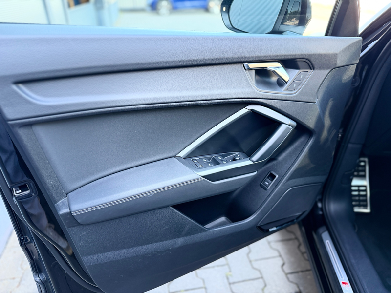 Audi Q3 40 TDI Sportback Quattro S line*NAV*KAM*LED*AMBIET*SONOS*KEYLS — photo 11