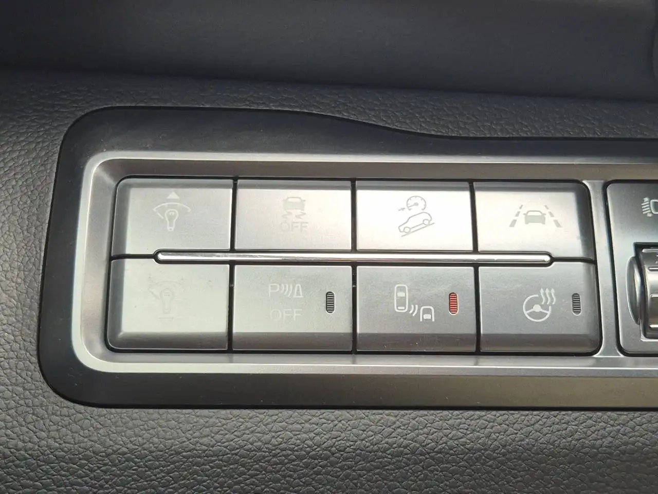 SsangYong Tivoli 2023 — фото 10