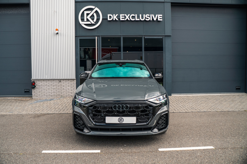 Audi Q8 60 TFSI e quattro Pro Line S Competition — photo 7