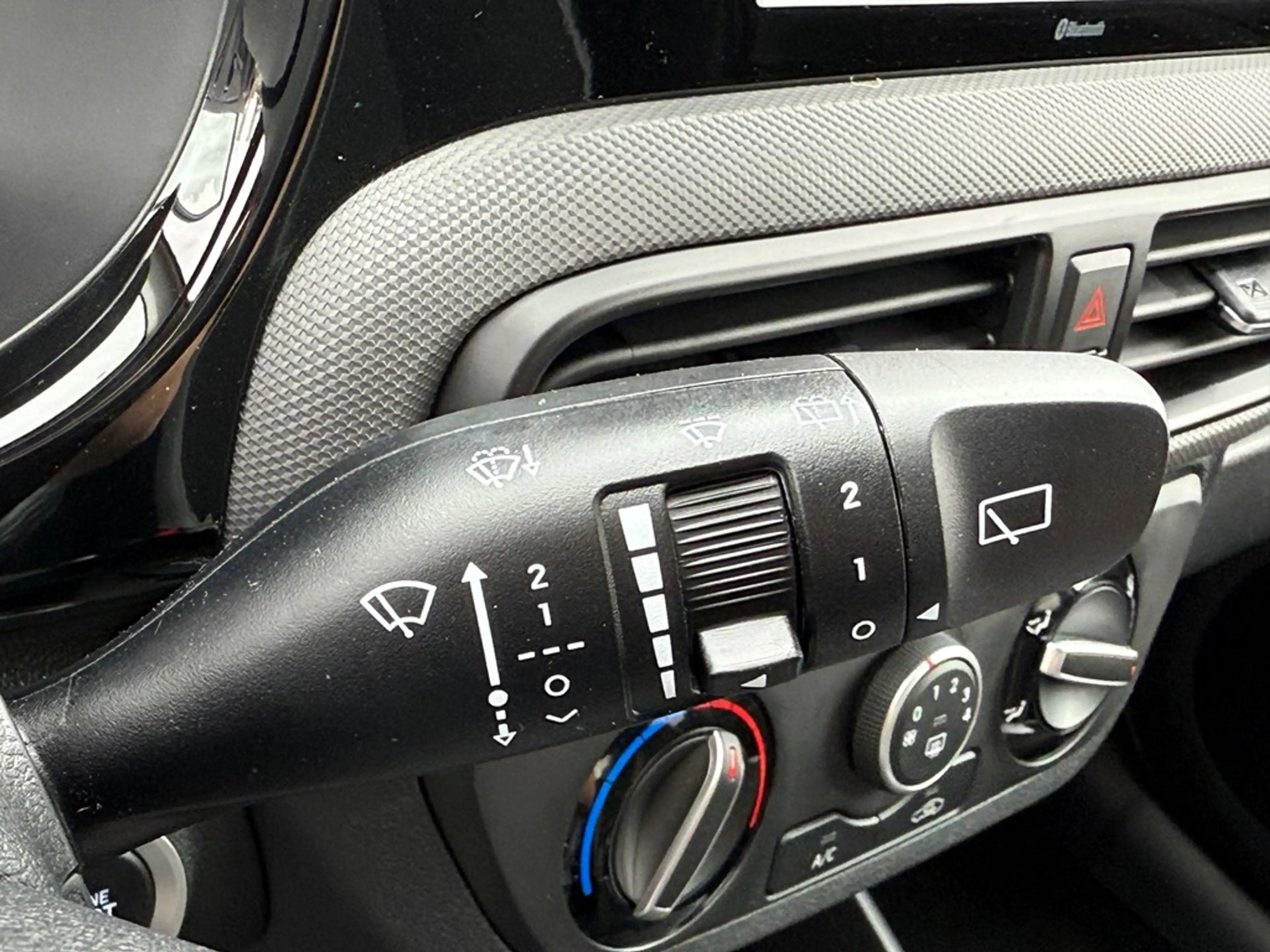 Hyundai i10 1.0i 5AMT - techno — photo 10