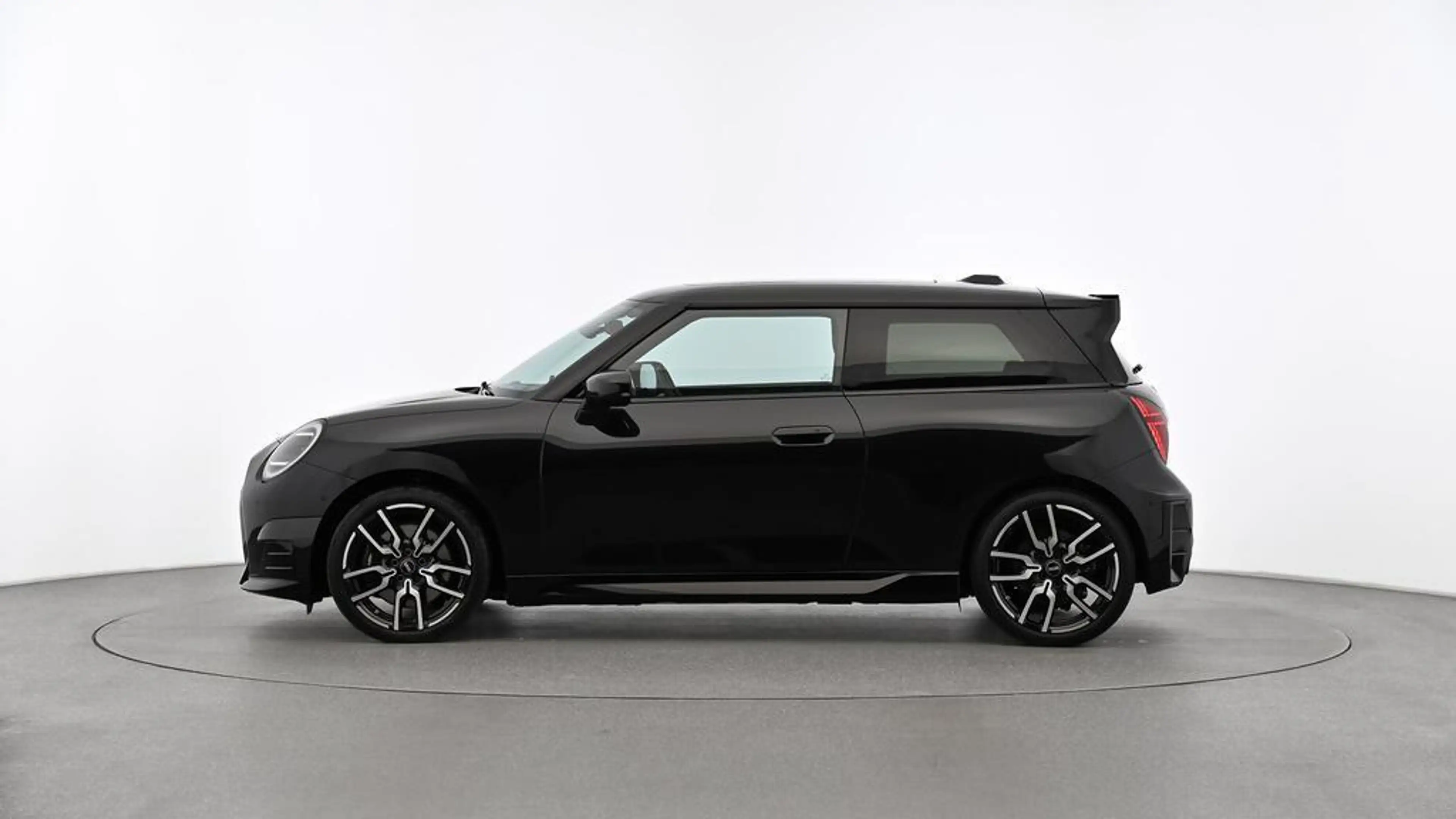 MINI Cooper E John Cooper Works Trim — photo 3