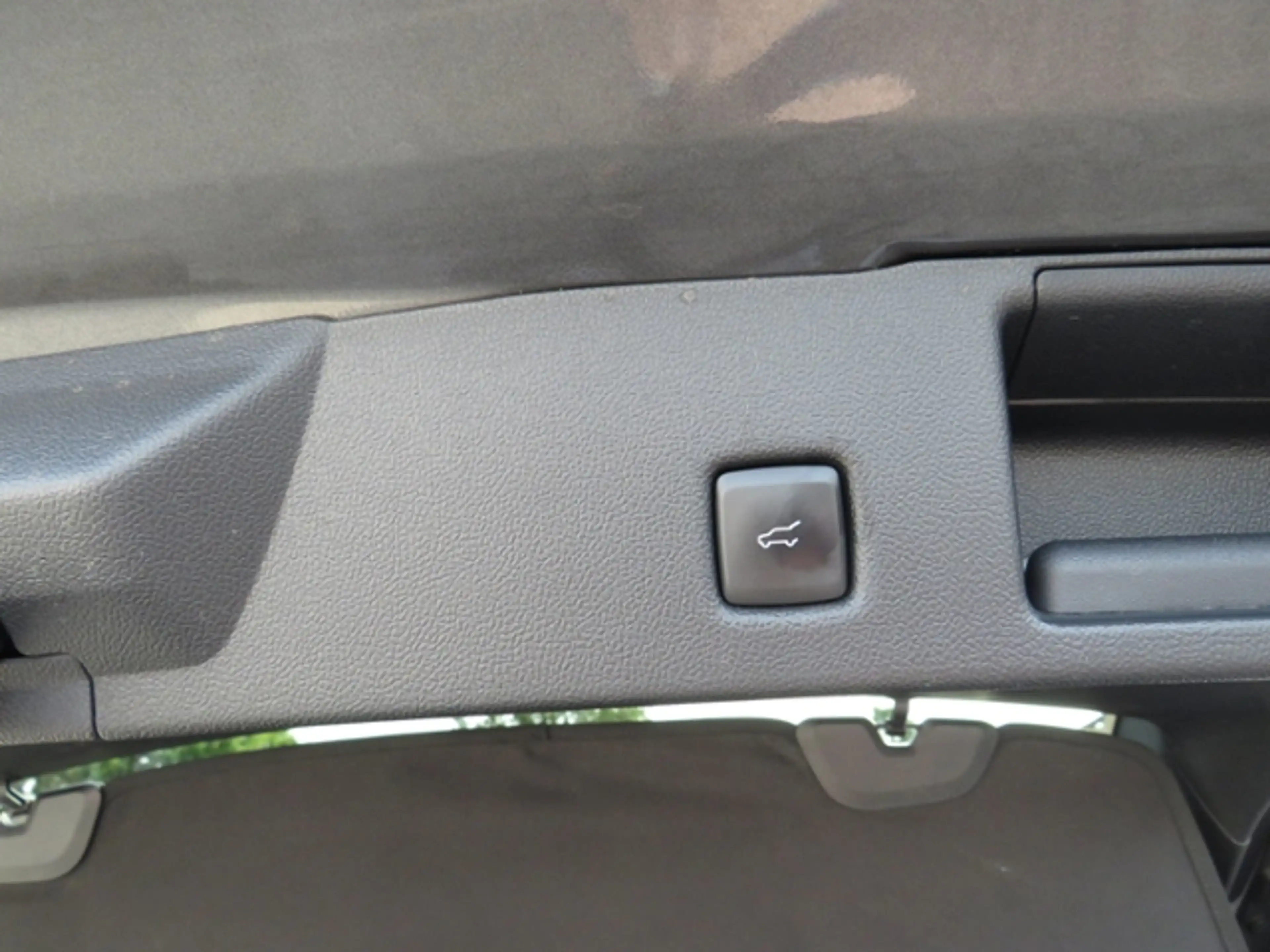 Ford Kuga Plug-In Hybrid ST-Line X Klima LED Navi Alu — photo 18