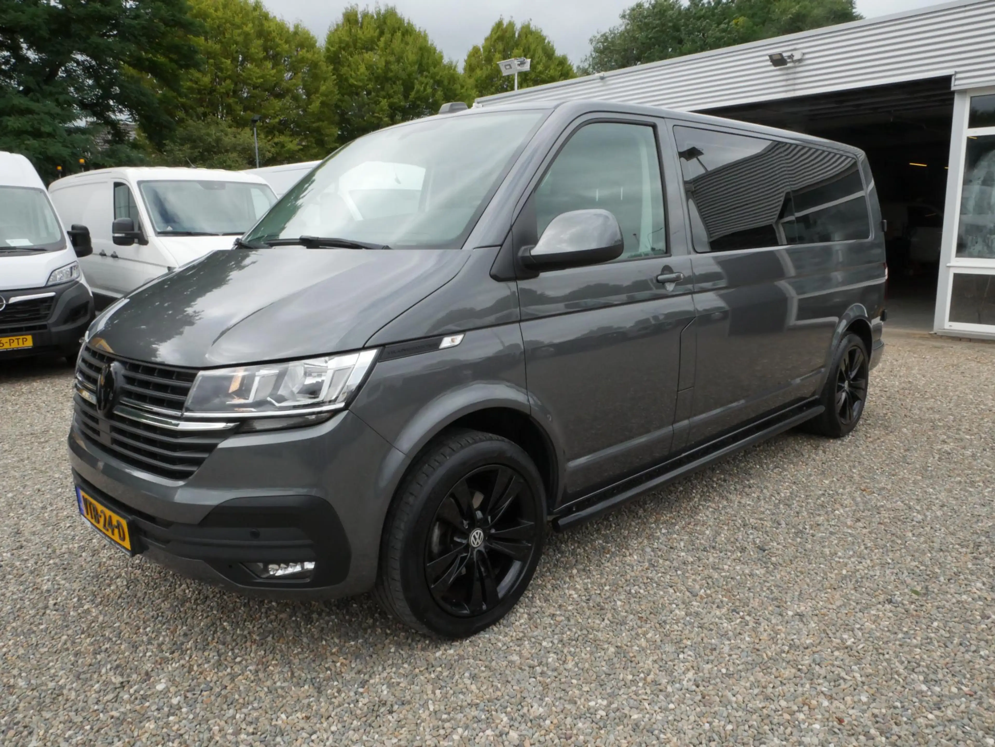 Volkswagen T6.1 Transporter 2.0 TDI 150PK L2 Dubbel Cabine Airco Cruise Haak — photo 7