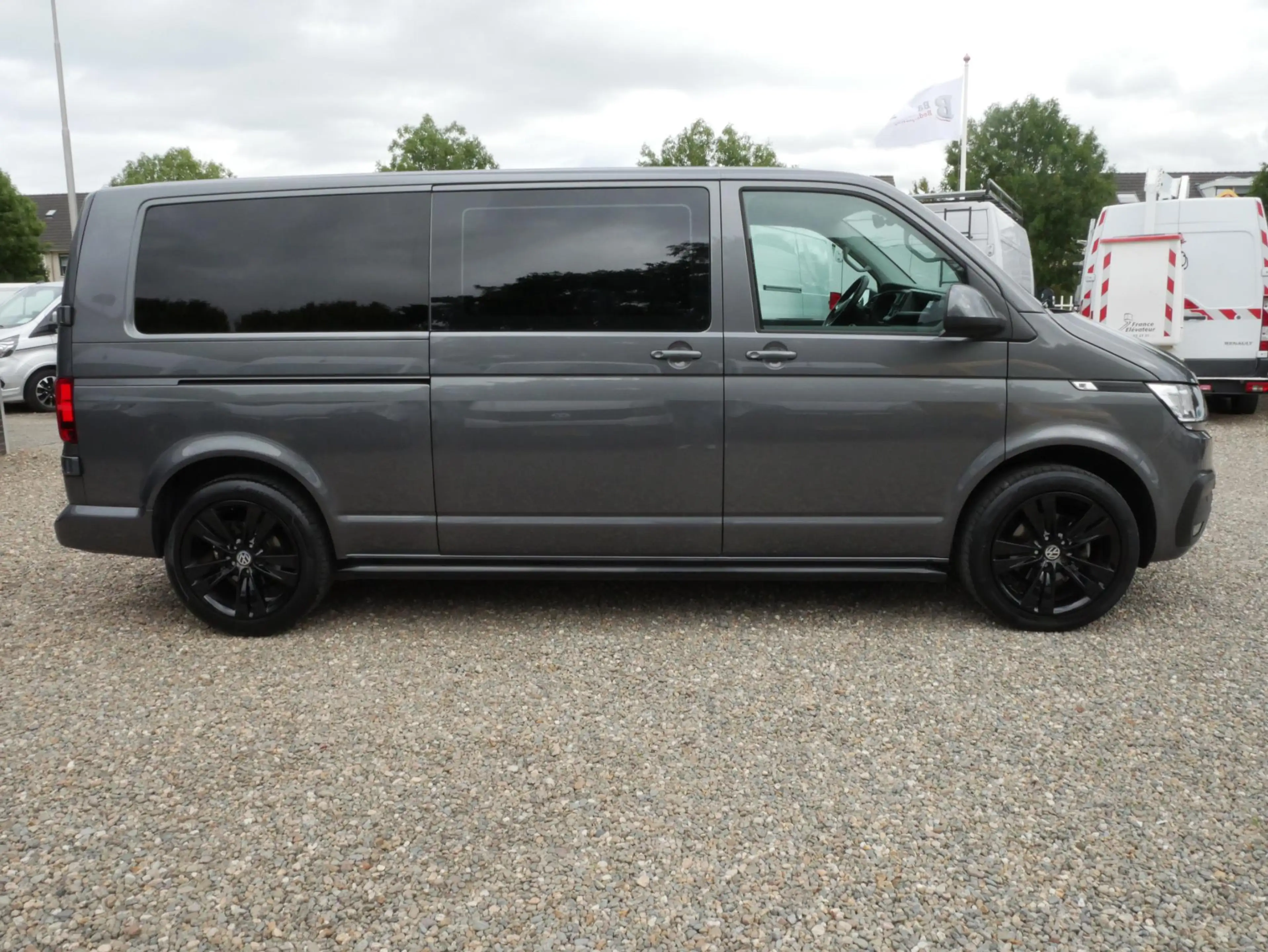 Volkswagen T6.1 Transporter 2.0 TDI 150PK L2 Dubbel Cabine Airco Cruise Haak — photo 2