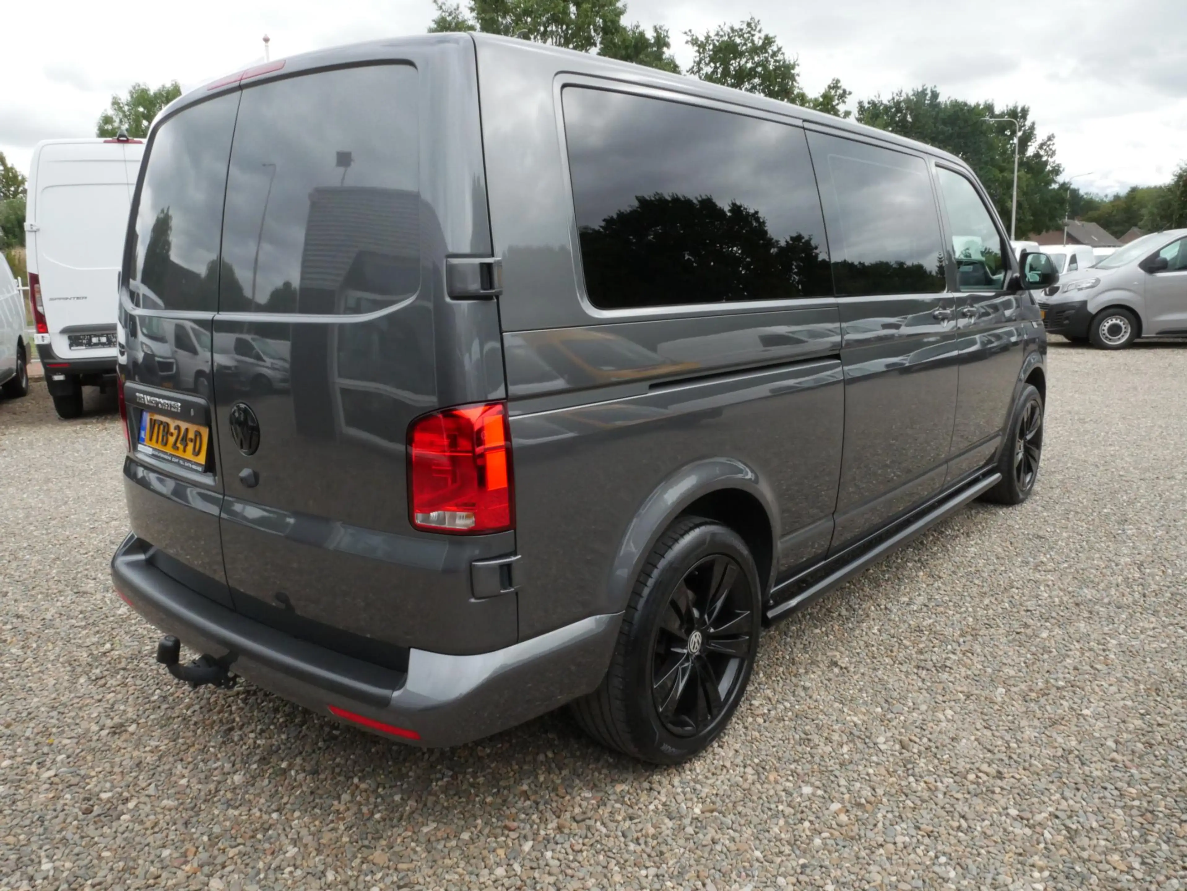 Volkswagen T6.1 Transporter 2.0 TDI 150PK L2 Dubbel Cabine Airco Cruise Haak — photo 3