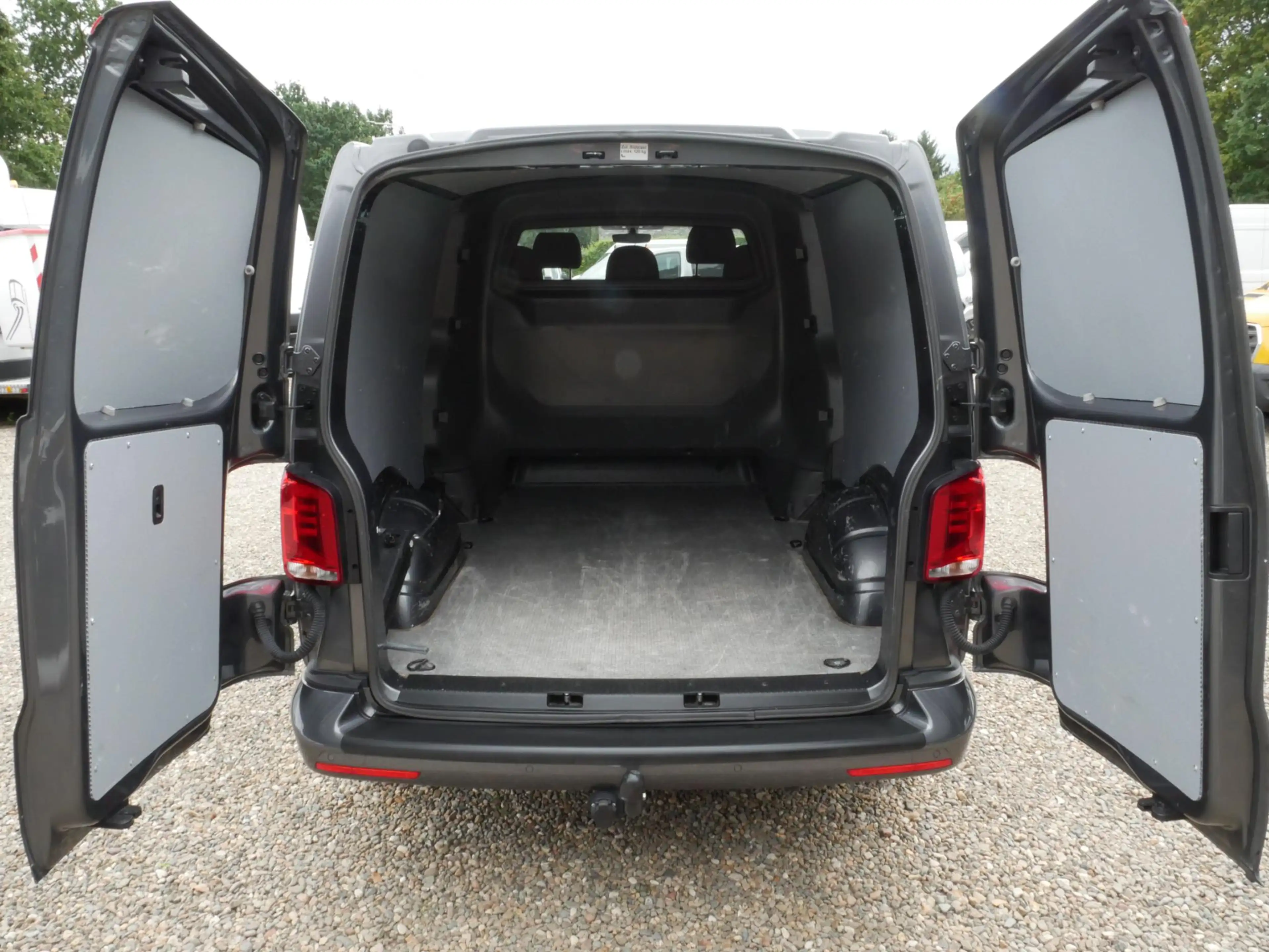 Volkswagen T6.1 Transporter 2.0 TDI 150PK L2 Dubbel Cabine Airco Cruise Haak — photo 10