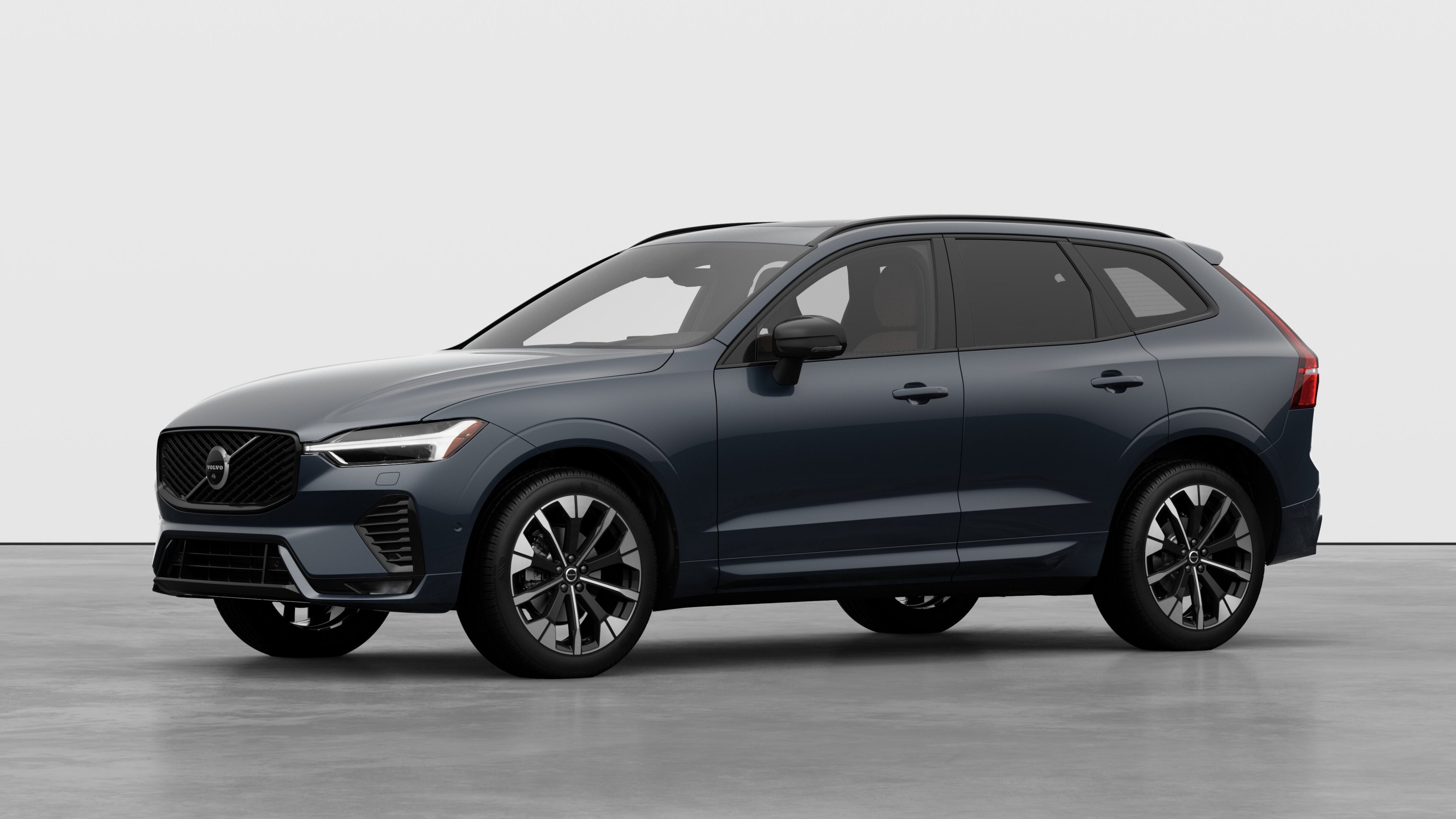 2026 Volvo XC60 B5 Plus Dark Theme