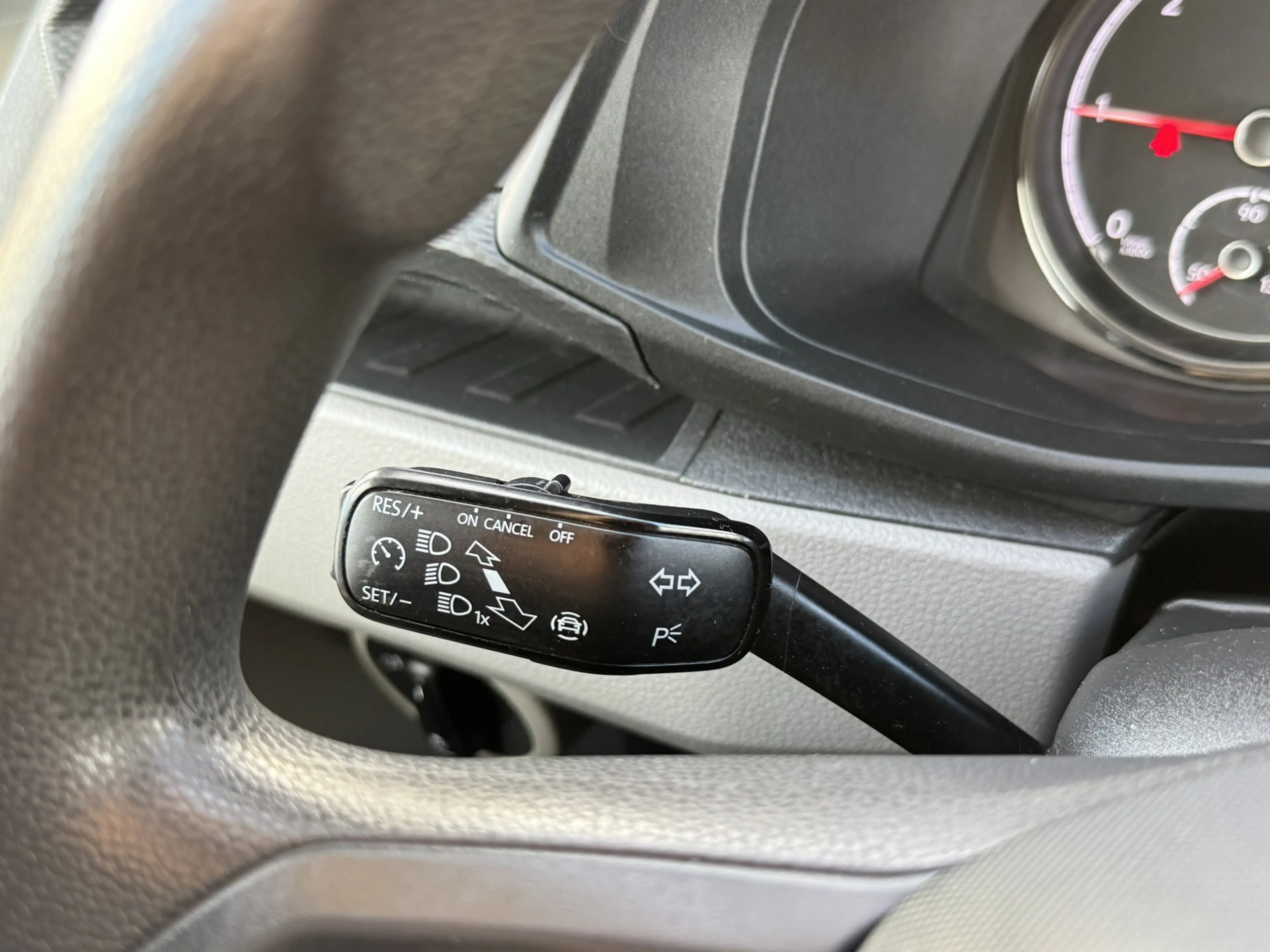 Volkswagen Transporter 2.0 TDI L2H3 28 Comfortline Carplay Cruise Navigat — photo 6