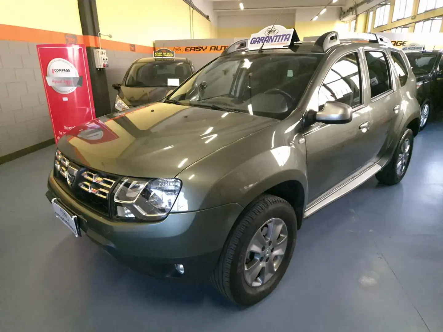 Dacia Duster 1.5 dCi 110CV 4x2 Lauréate Verde - 1