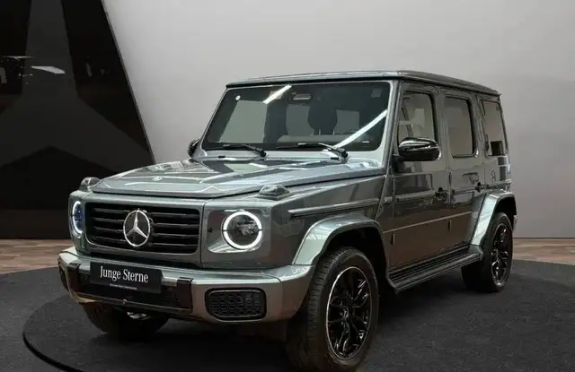 Mercedes-Benz G 500