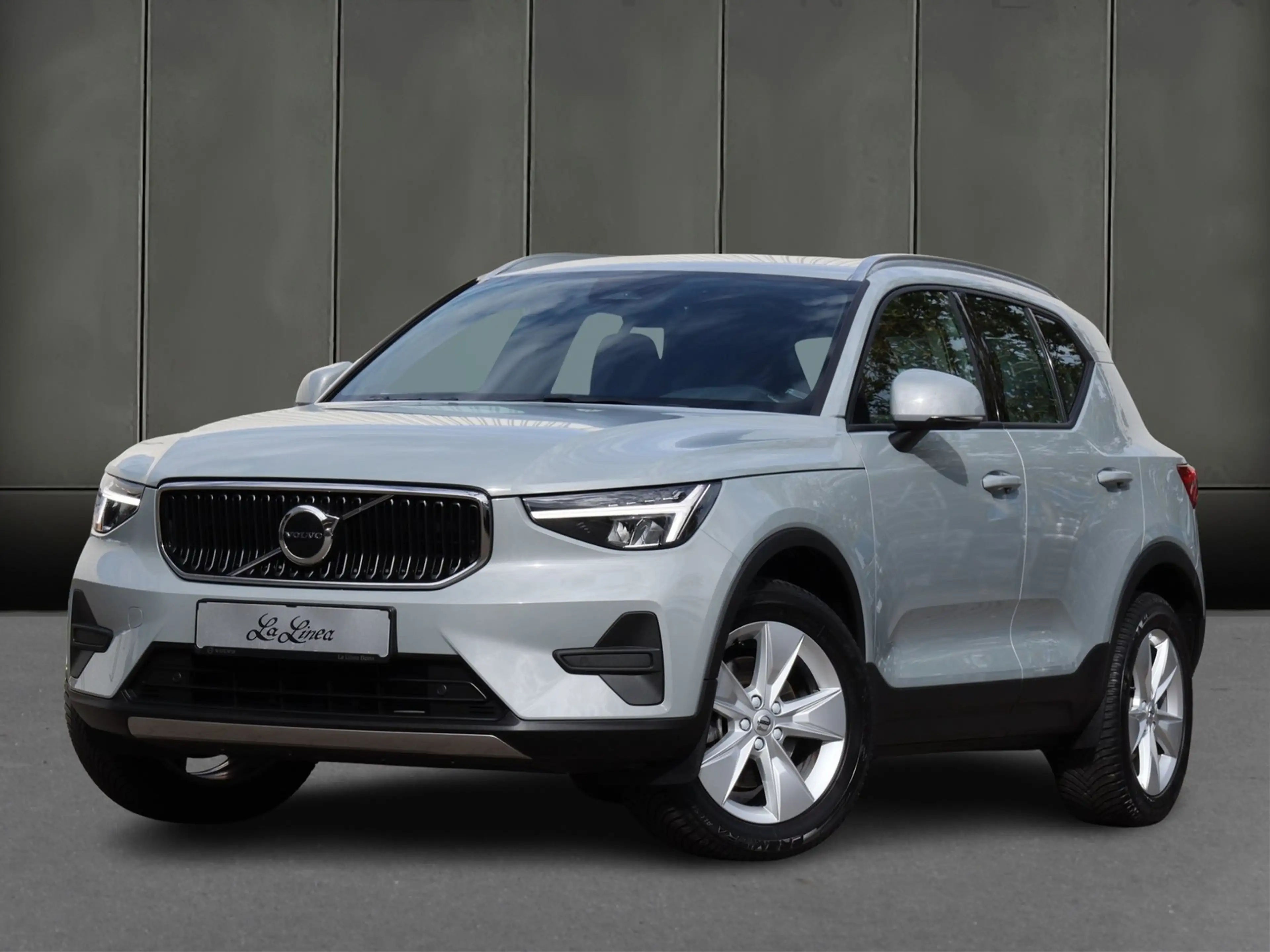 Volvo XC40 B3 Core Rückfahrkamera Winterpaket - autom. Hec...