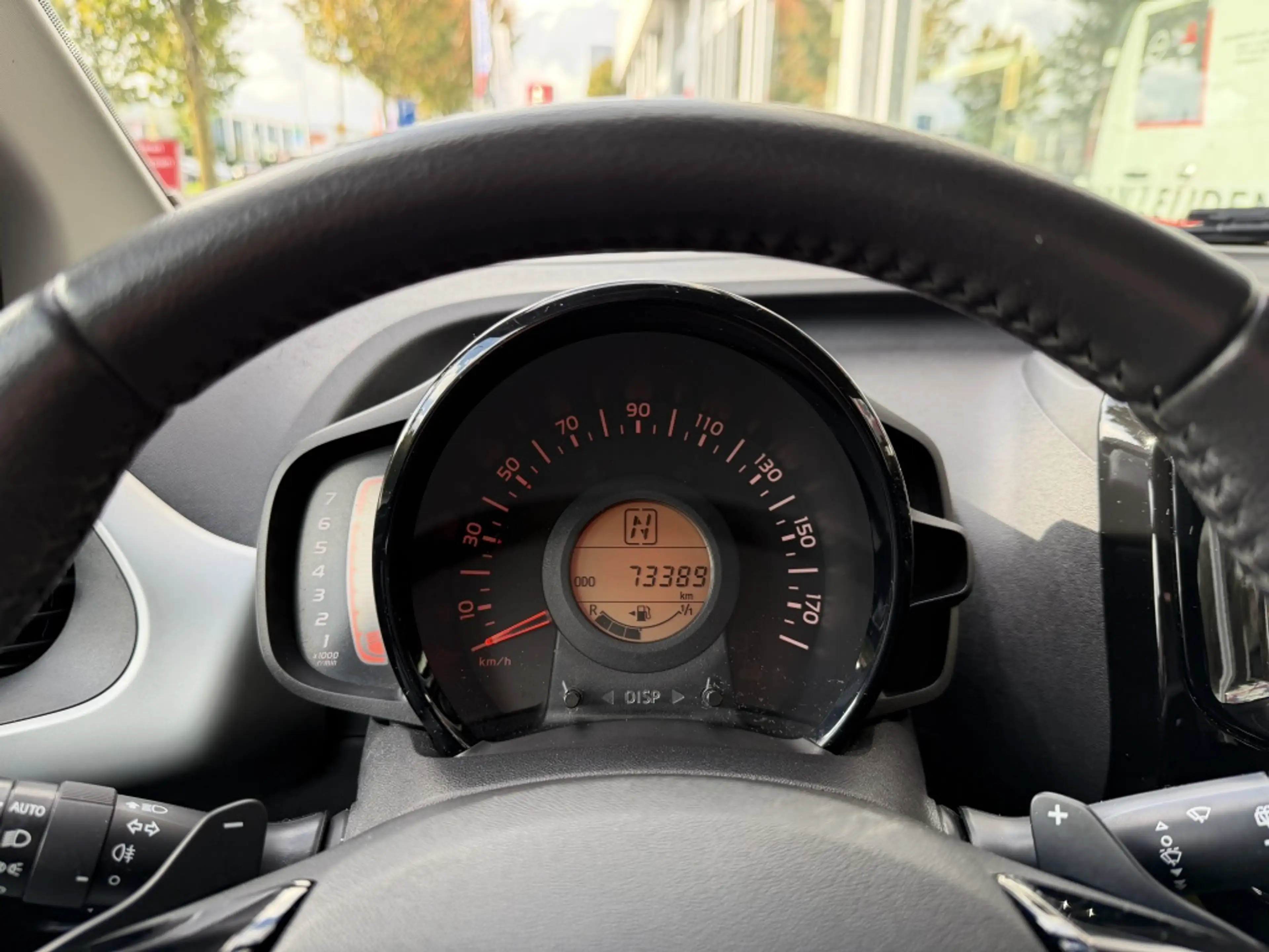 Citroen C1 1.0 VTi Automaat 5D SHINE | Leder | Camera | ECC | — photo 8