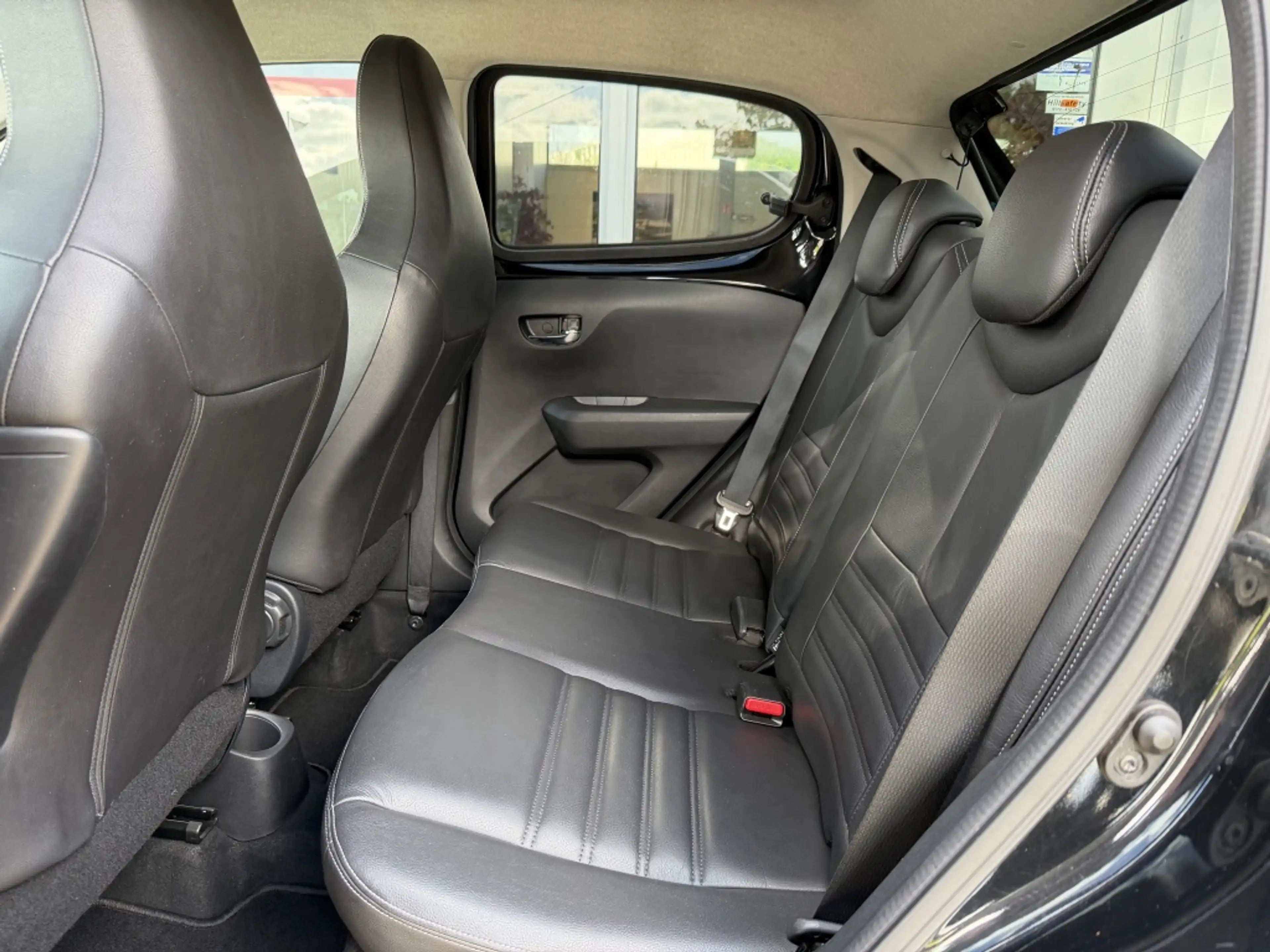 Citroen C1 1.0 VTi Automaat 5D SHINE | Leder | Camera | ECC | — photo 7