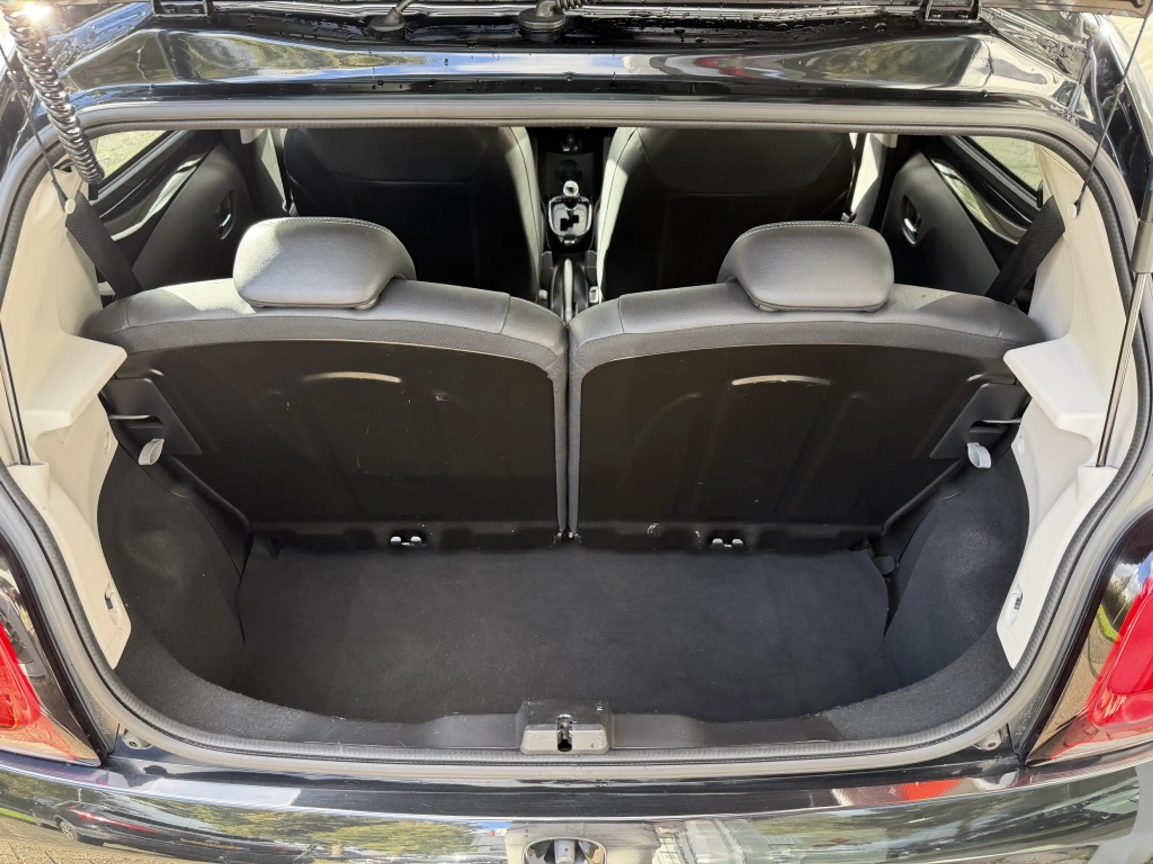 Citroen C1 1.0 VTi Automaat 5D SHINE | Leder | Camera | ECC | — photo 17