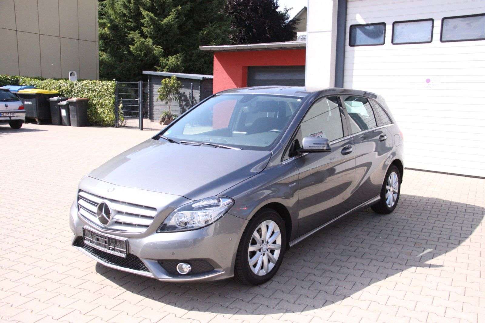 Second hand Mercedes Benz B-Class 180