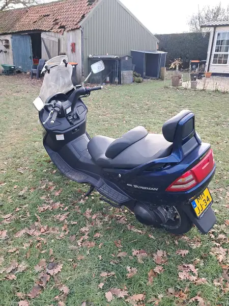 Suzuki BURGMAN 400 - foto 5