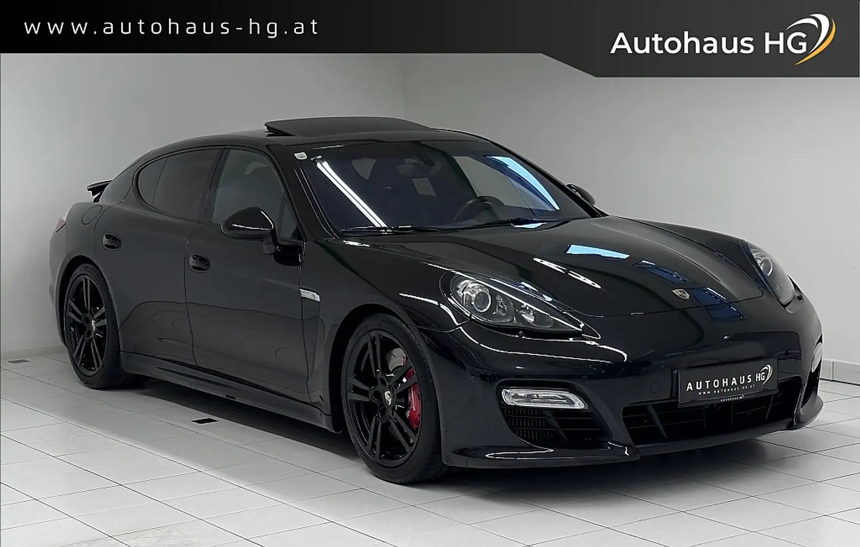 Porsche Panamera Turbo Schwarz - 1