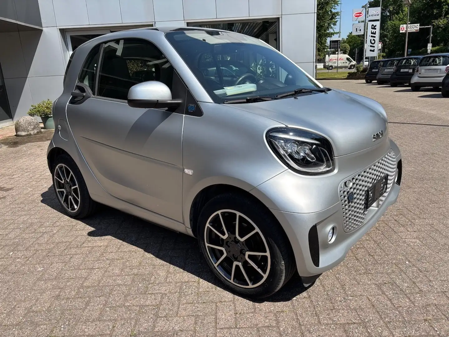 smart forTwo eq mattrunner 22kW Zilver - 1