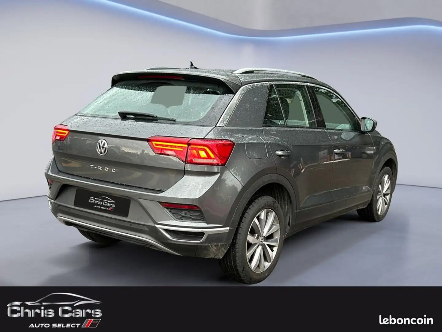 Volkswagen T-Roc 1.0 TSI 115cv LOUNGE CAMERA ATTELAGE AMOVIBLE GARA Gris - 2