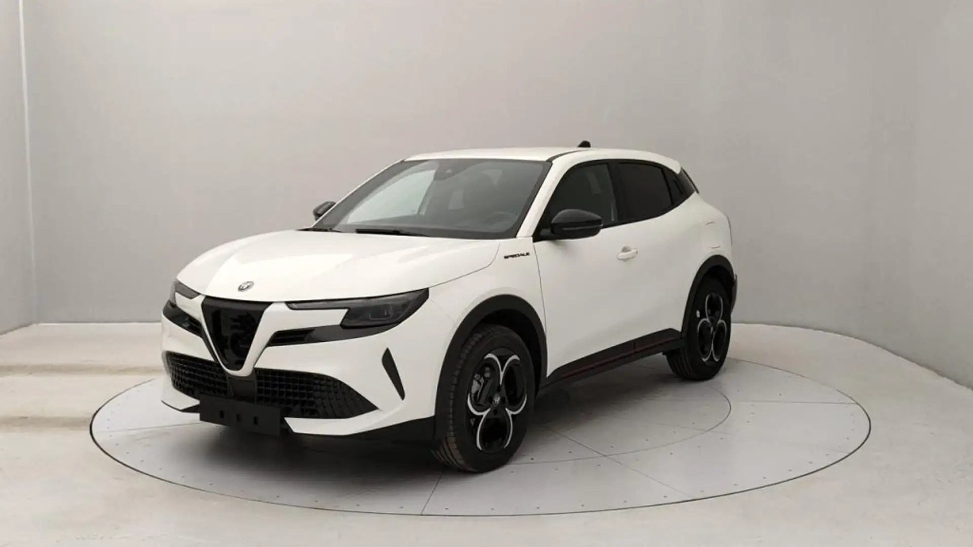 Alfa Romeo Junior 1.2 ibrida Speciale 136cv edct6 Bianco - 1