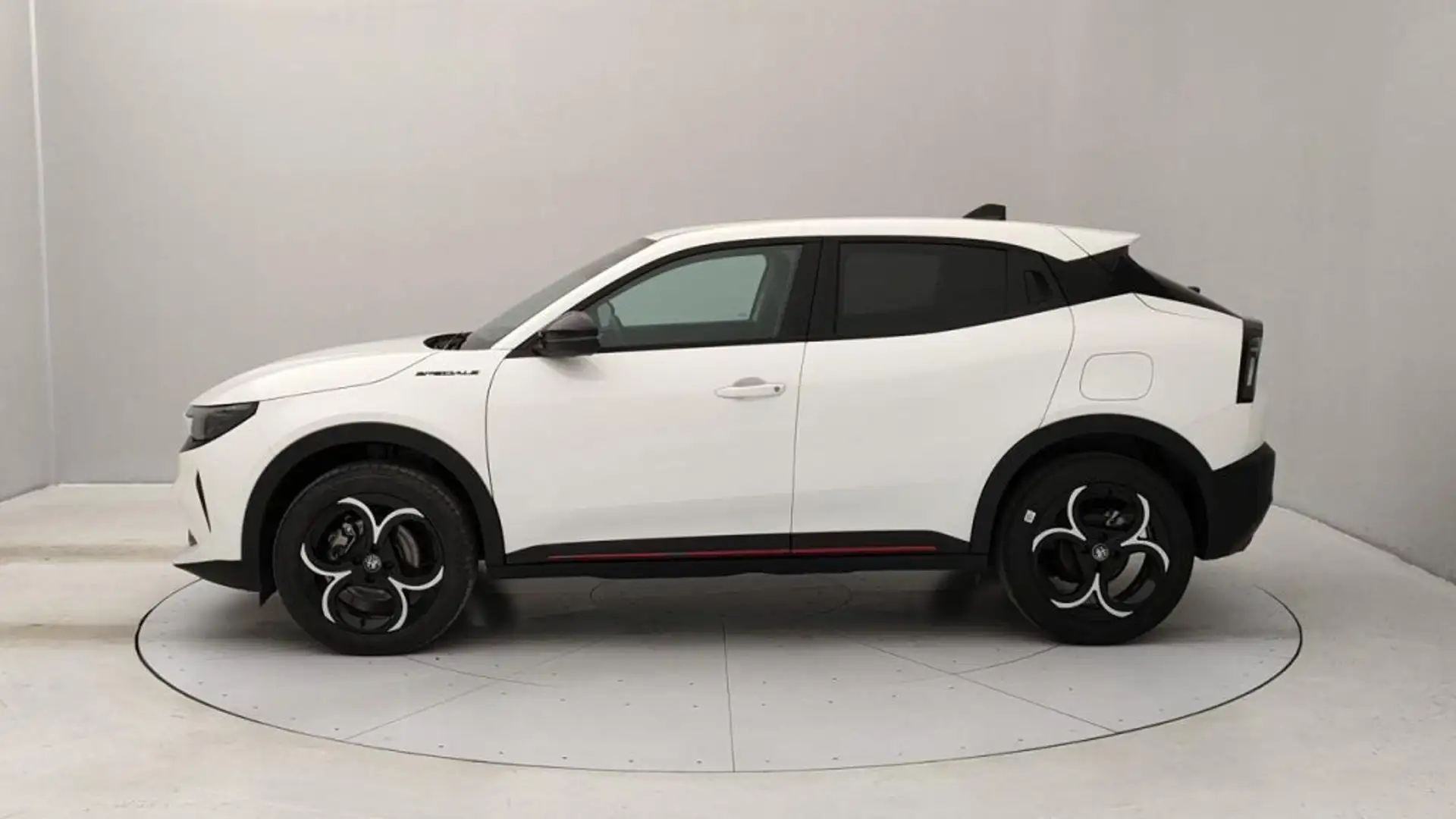 Alfa Romeo Junior 1.2 ibrida Speciale 136cv edct6 Bianco - 2