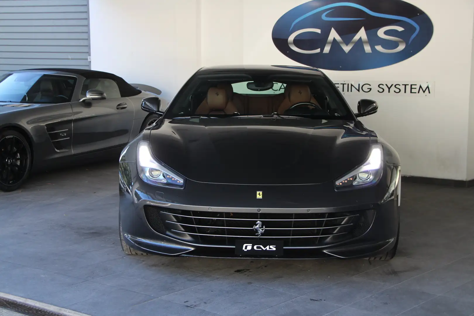 Ferrari GTC4 Lusso V12 6.0 690ch Szürke - 2