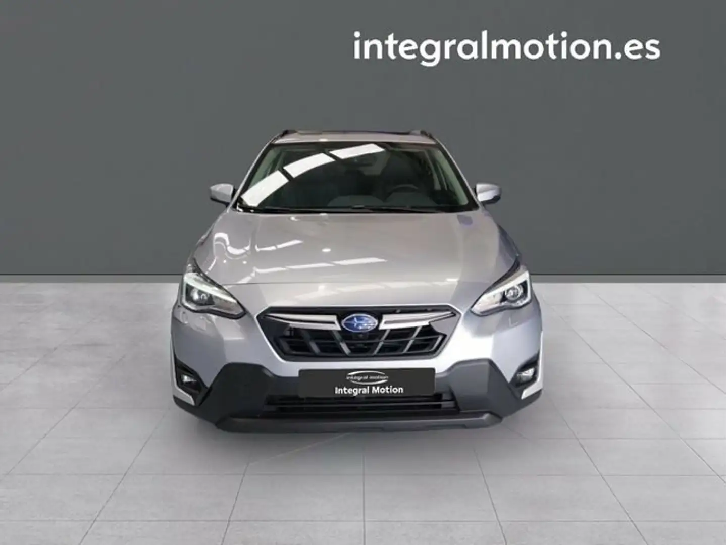 Subaru XV 2.0i Hybrid Executive Plus CVT Gris - 2