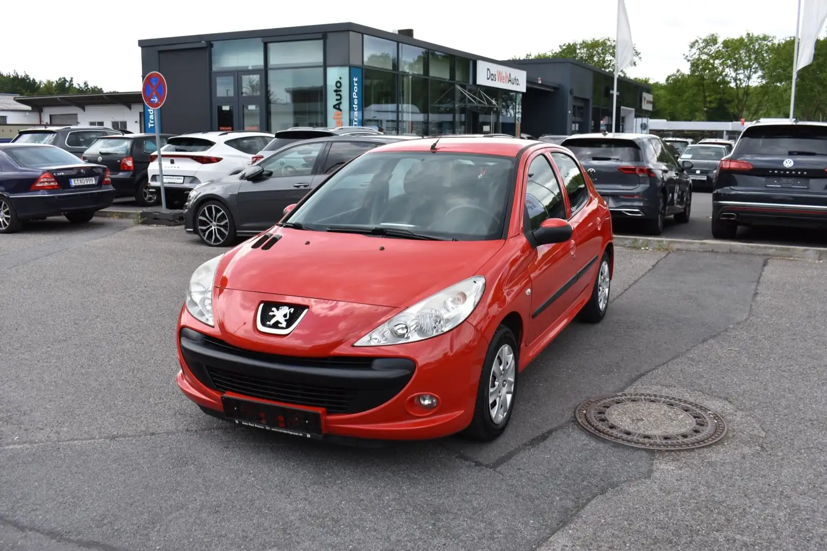 Peugeot 206 + Basis 2.Hand TÜV neu Červená - 1